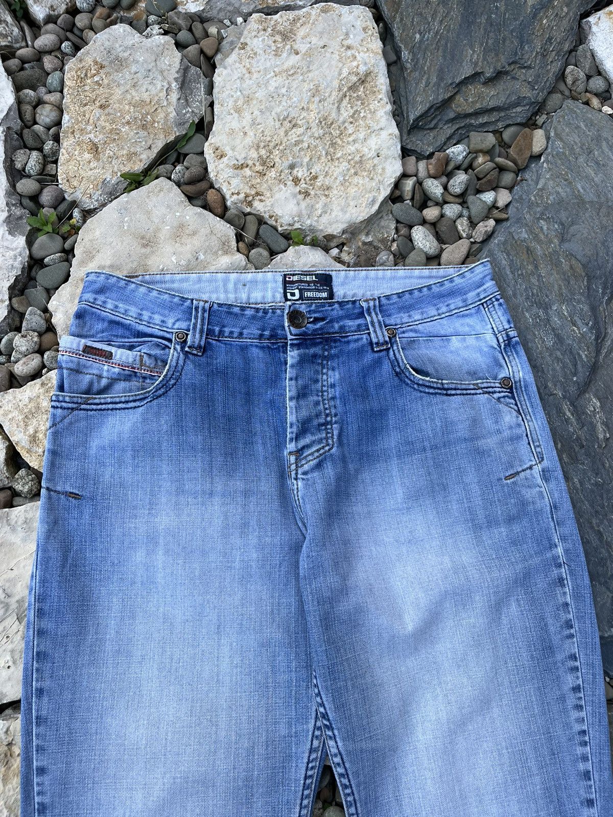 Diesel × Vintage Vintage Diesel freedom y2k baggy distressed thrashed jeans Size US 34 / EU 50 - 3 Thumbnail
