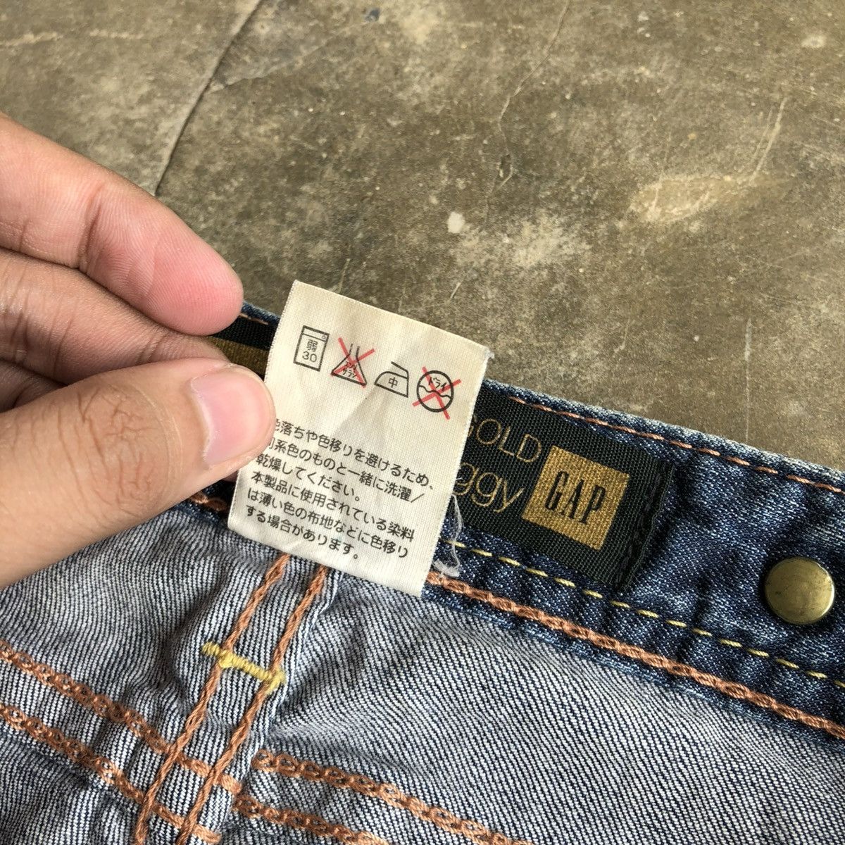 If Six Was Nine 🇯🇵 2000s Gap Multi Button Flared Bootcut Faded Jeans Blue Size US 29 - 12 Thumbnail