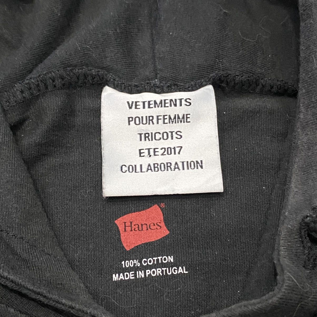 Vetements Vetements Staff Hoodie Pullover Size US S / EU 44-46 / 1 - 5 Thumbnail