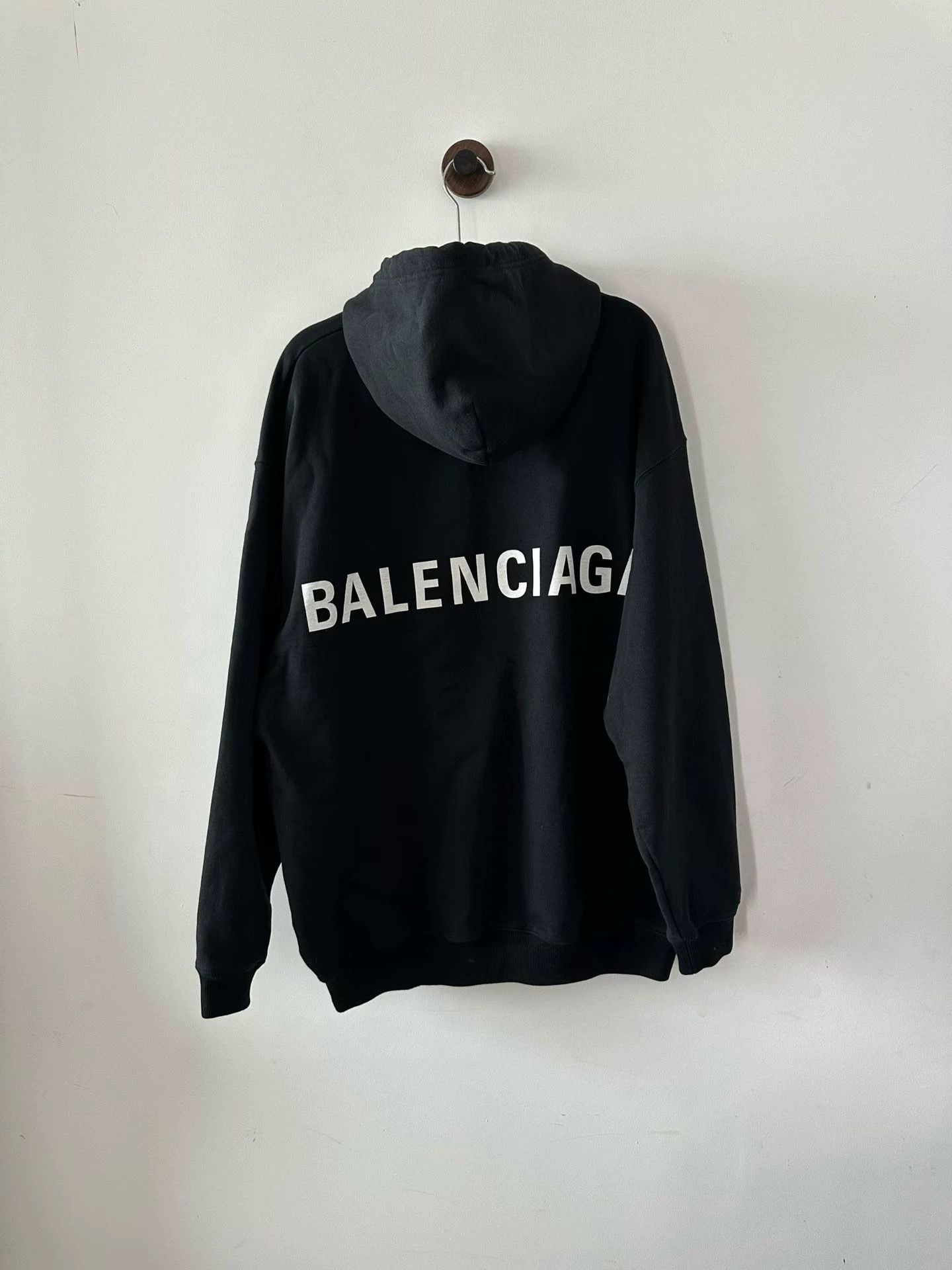 Balenciaga Balenciaga Back Logo Hoodie L 98 New Size US L / EU 52-54 / 3 - 2 Thumbnail