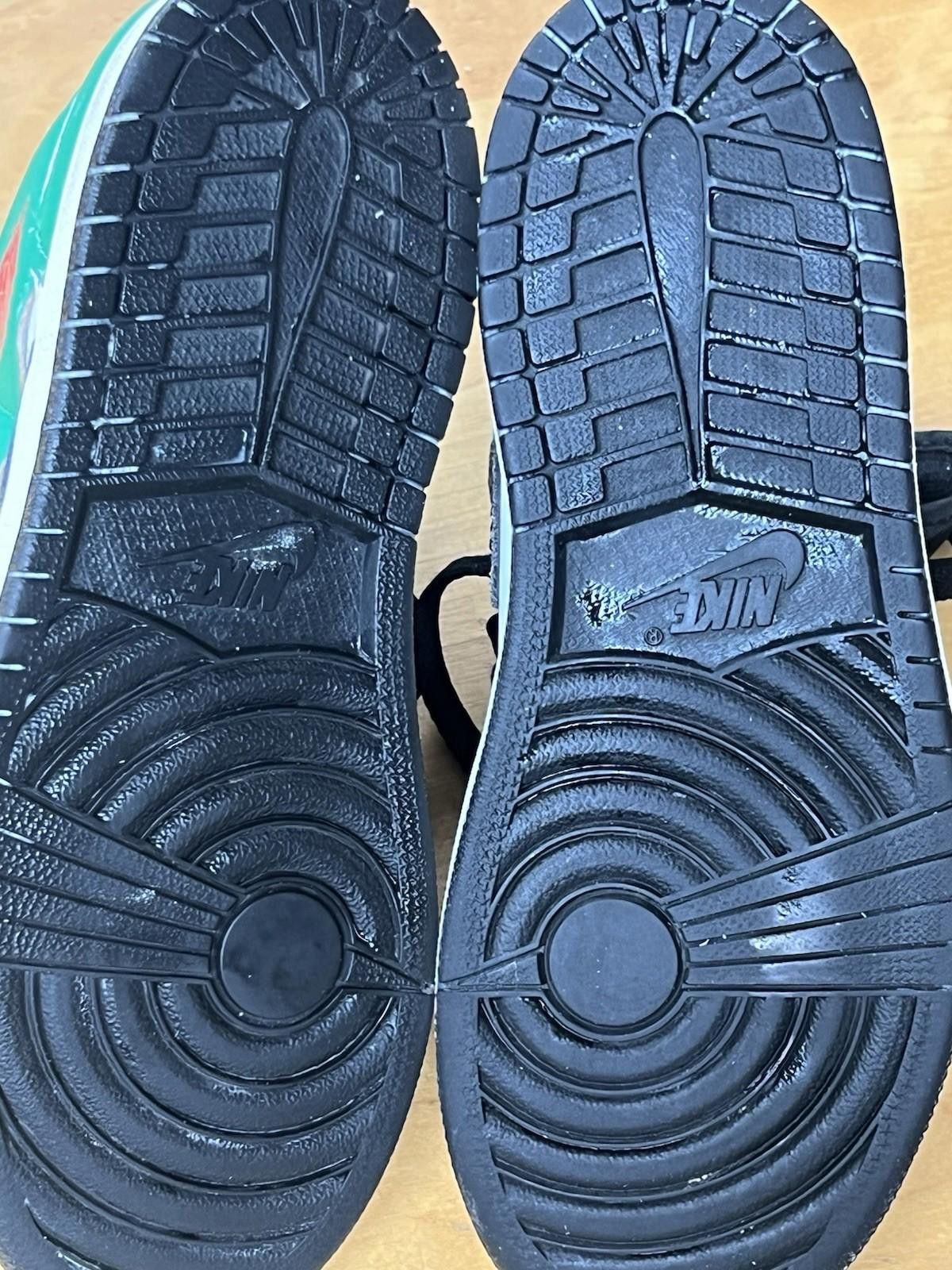 Jordan Brand Nike Air Jordan Retro 1 High Lucky Green Size 2Y CU0449-300 Size US 5 / EU 37 - 10 Thumbnail