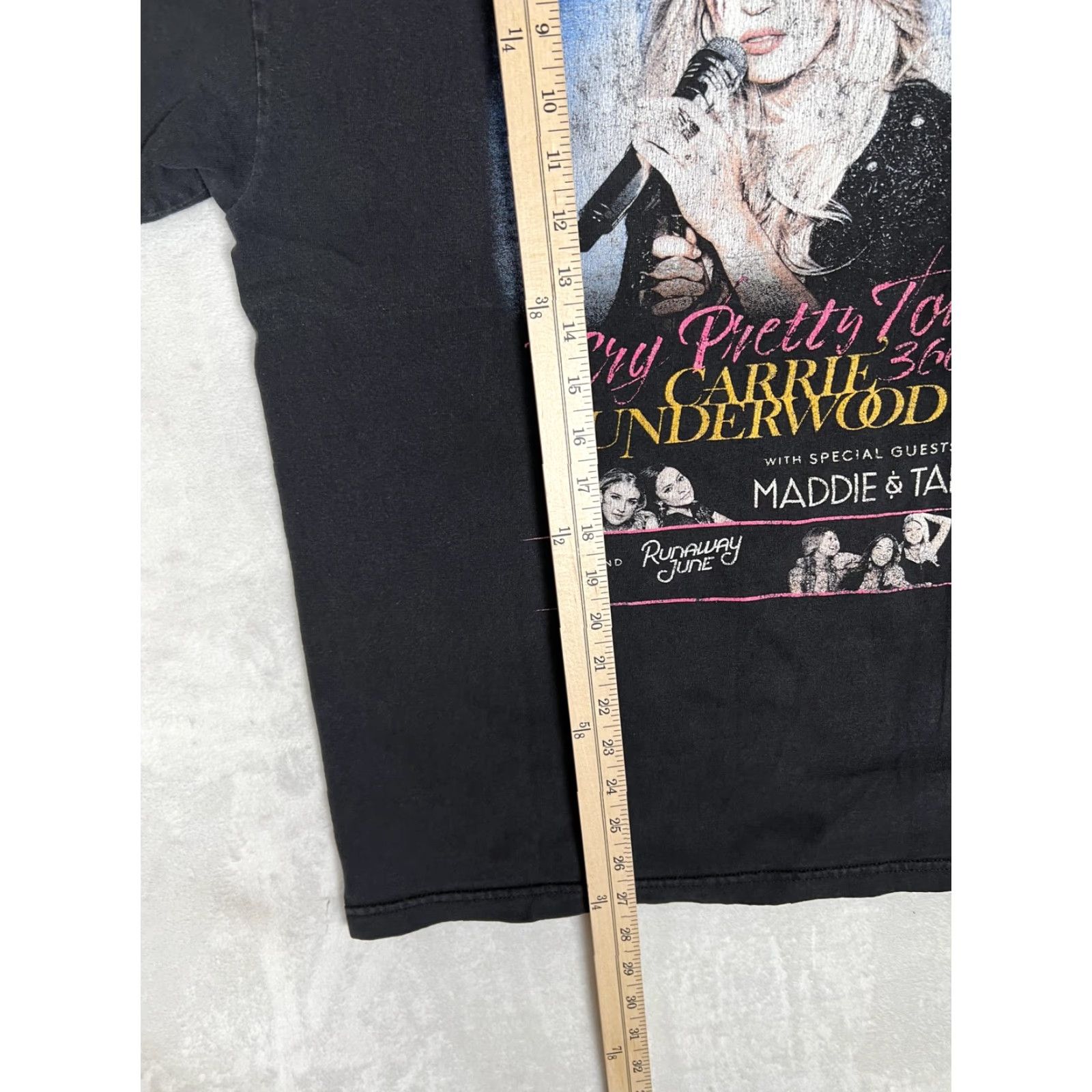 Vintage Carrie Underwood Cry Pretty 360 Tour Shirt Black Mens Large US Tour 2019 Size US L / EU 52-54 / 3 - 7 Thumbnail