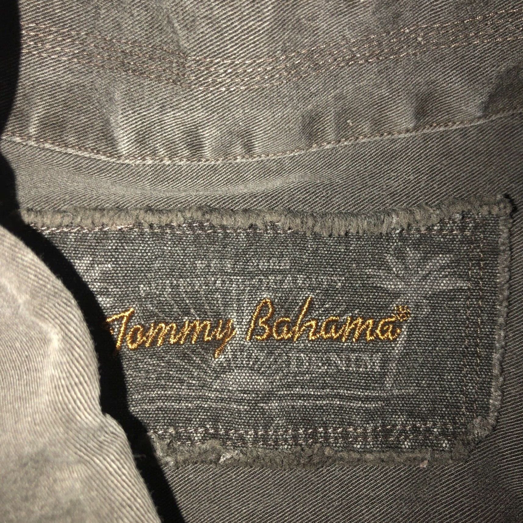 Tommy Bahama VINTAGE Tommy Bahama Long Sleeve Button-Up Shirt Men XL Brown Bahamas Size US L / EU 52-54 / 3 - 3 Thumbnail