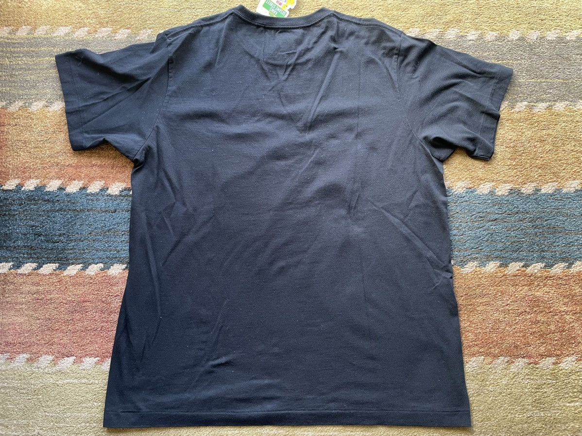 Kaws × Uniqlo Sesame Street Group #2 Tee Black XL Size US XL / EU 56 / 4 - 3 Thumbnail