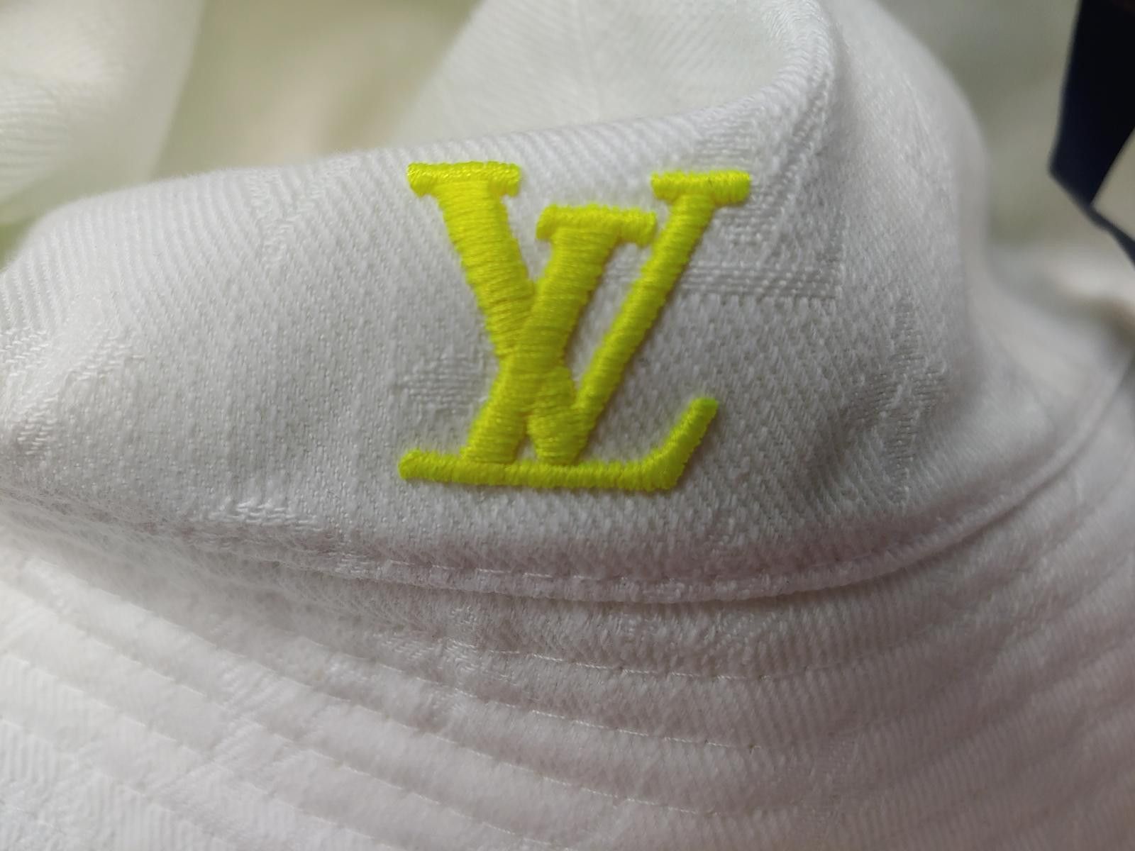 Louis Vuitton Louis Vuitton Monogram Neon Bucket Hat Size ONE SIZE - 4 Thumbnail