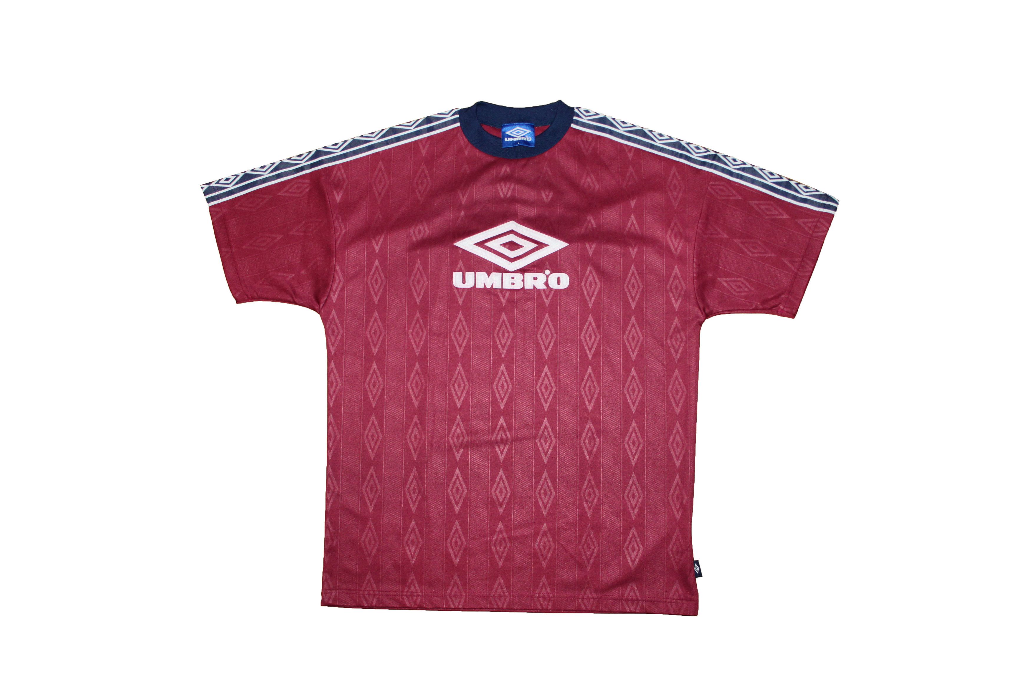 Umbro × Vintage Vintage FOOTBALL Rare 90s Umbro T Shirt big logo Size US L / EU 52-54 / 3 - 1 Thumbnail