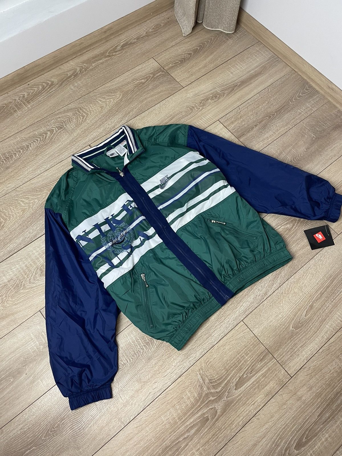 Nike Nike Vintage Nylon Track Jacket Full Zip 90-s Size US M / EU 48-50 / 2 - 3 Thumbnail
