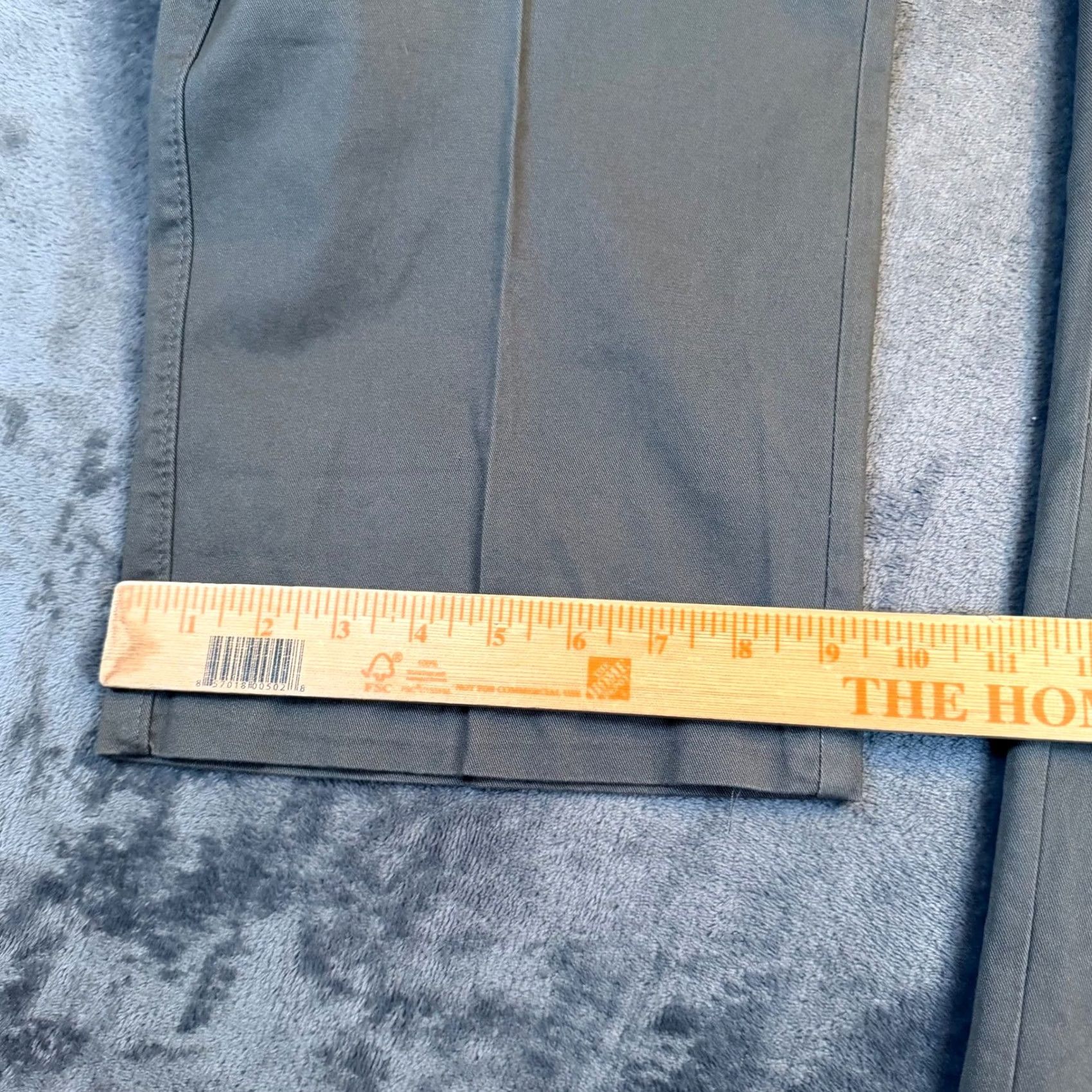 Haggar Haggar Cargo Pants Olive Green Twill 40x30 Classic Fit Stretch Pockets Casual Workwear I/O 1037524 Mens Size US 40 / EU 56 - 7 Thumbnail