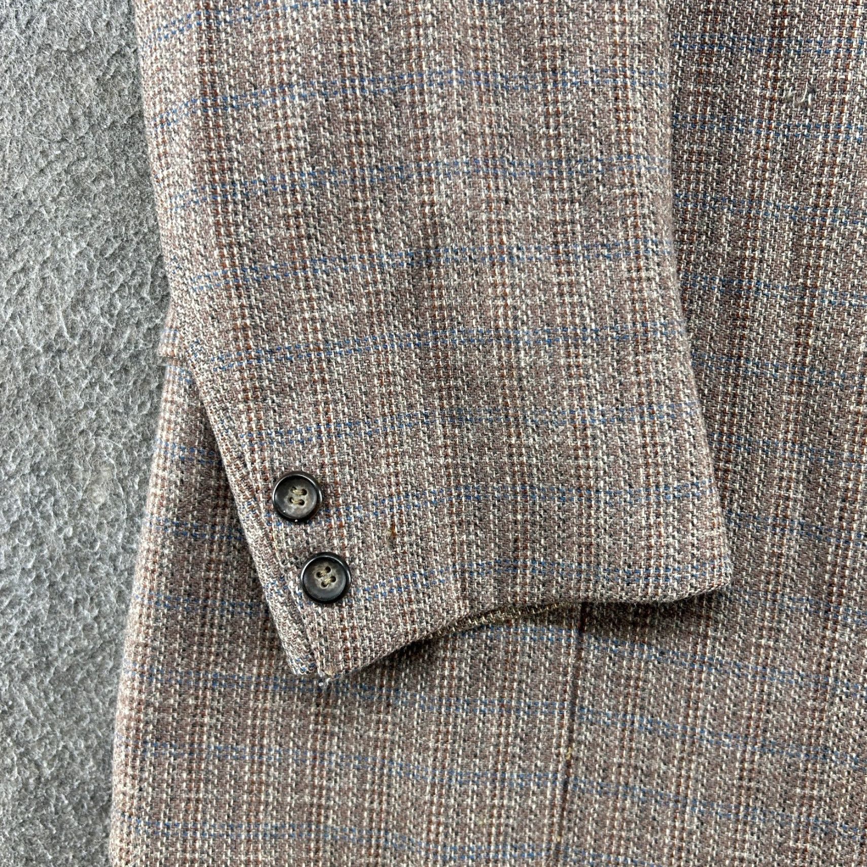 Vintage VINTAGE 60s Miller Brown Plaid Wool Blazer Coat 2 Piece Single-Breasted Notch Lapel Chest 44 Regular Mens Defective Holes 90s Sports Jacket Weathered Size 44R - 2 Thumbnail