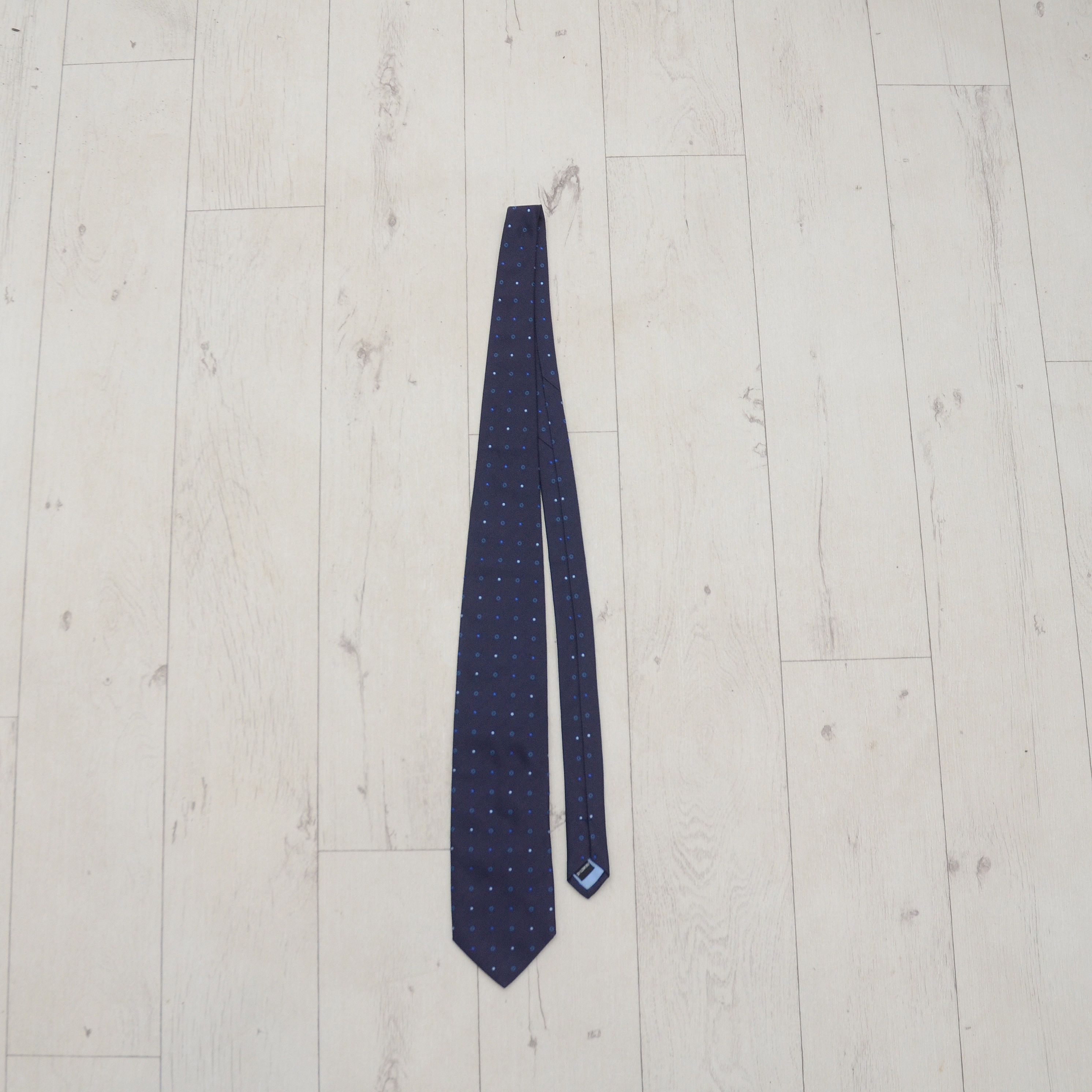 Lacoste 📁Lacoste Polka Dot Tie made in Italy 100% silk Size ONE SIZE - 2 Thumbnail