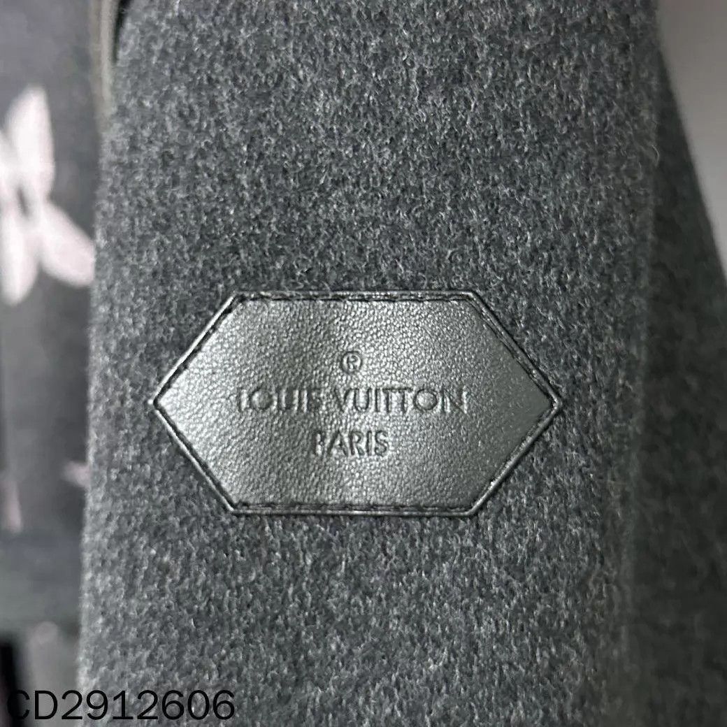 Louis Vuitton LV Monogram Black Gray Robe Coat 38 Size S / US 4 / IT 40 - 4 Thumbnail