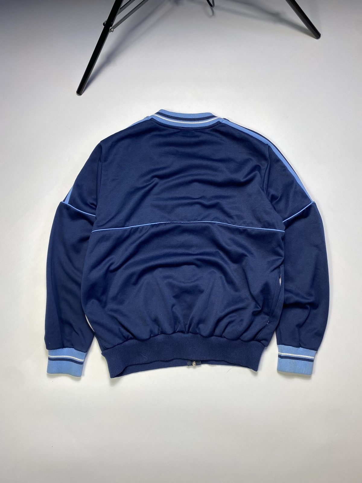 Adidas Rare!! Adidas Originals 70s Vintage Track Suit Made in Korea Size US M / EU 48-50 / 2 - 13 Thumbnail