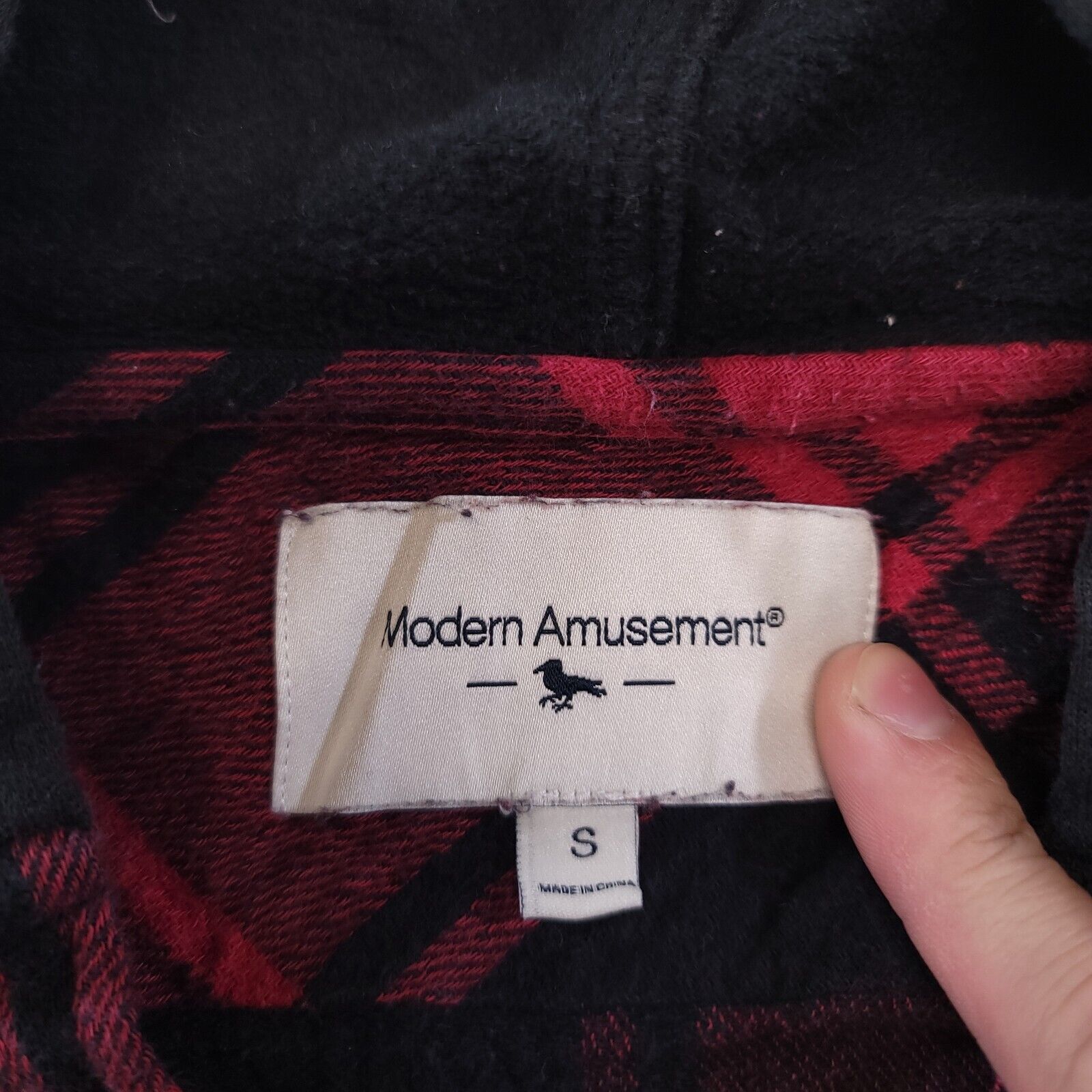 Modern Amusement Modern Amusement Casual Button Hoodie Mens Size S Red Plaid Size US S / EU 44-46 / 1 - 3 Thumbnail