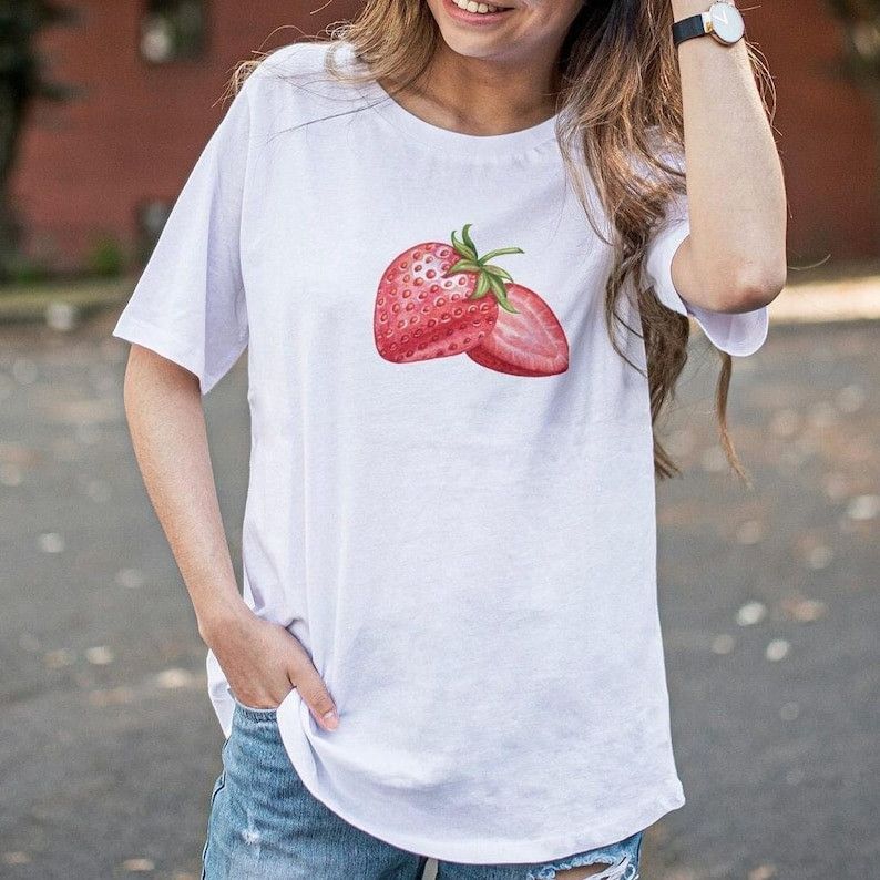 Designer Strawberry Shirt, Vintage Graphic Shirt Size M / US 6-8 / IT 42-44 - 1 Thumbnail