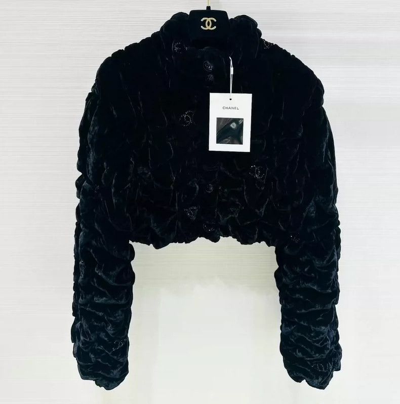 Chanel Chanel Autumn and winter preview black velvet embroidery l Size XS / US 0-2 / IT 36-38 - 1 Thumbnail