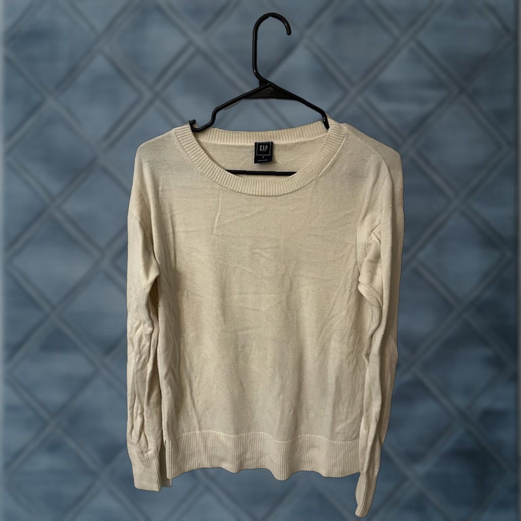 Gap VINTAGE Gap Sweater Women Solid Round Neck Long Sleeve Size M Ivory Basic Oversized Fall Women Size M / US 6-8 / IT 42-44 - 1 Thumbnail