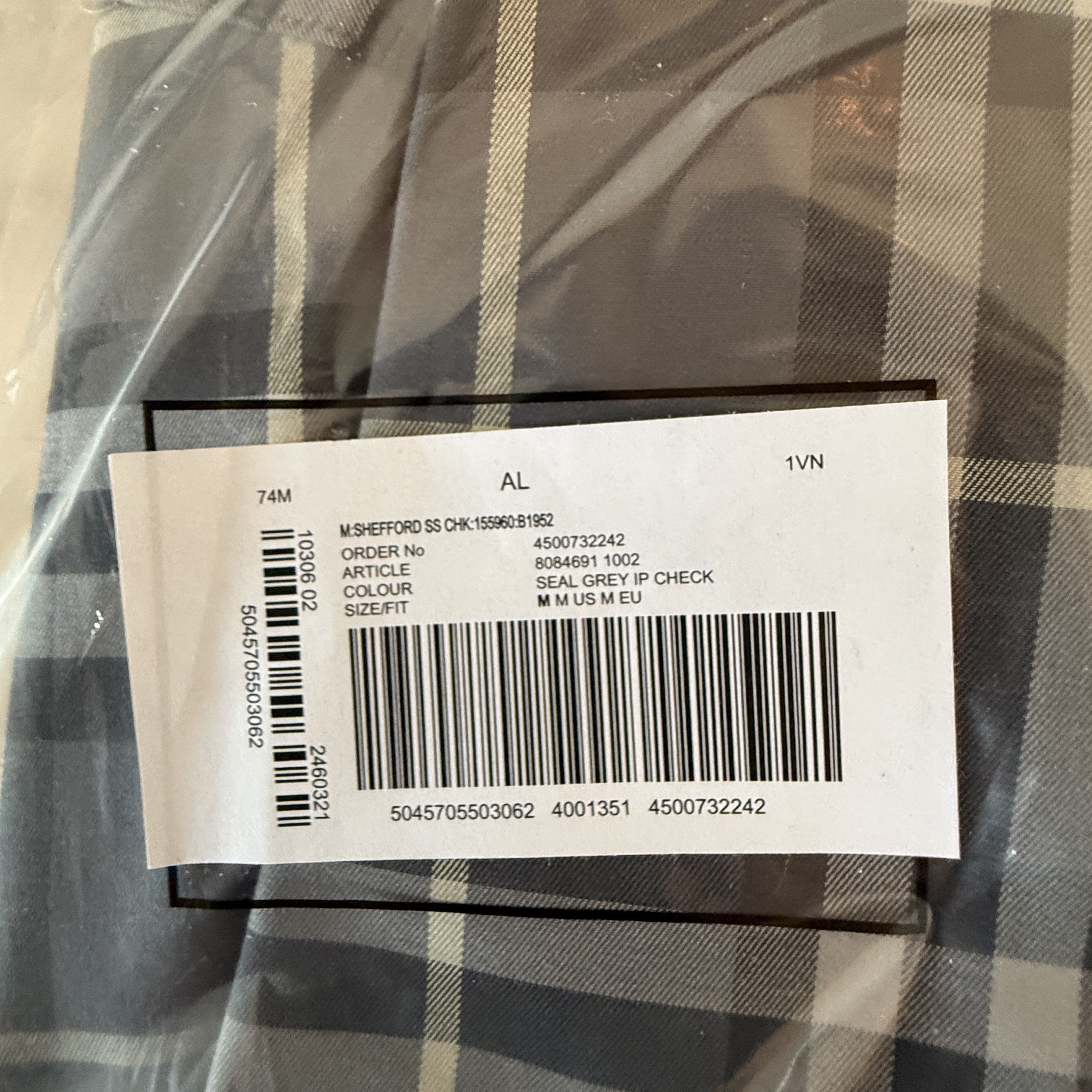 Burberry Burberry SHEFFORD Check Short Sleeve Shirt 8084691, MED Size US M / EU 48-50 / 2 - 12 Thumbnail