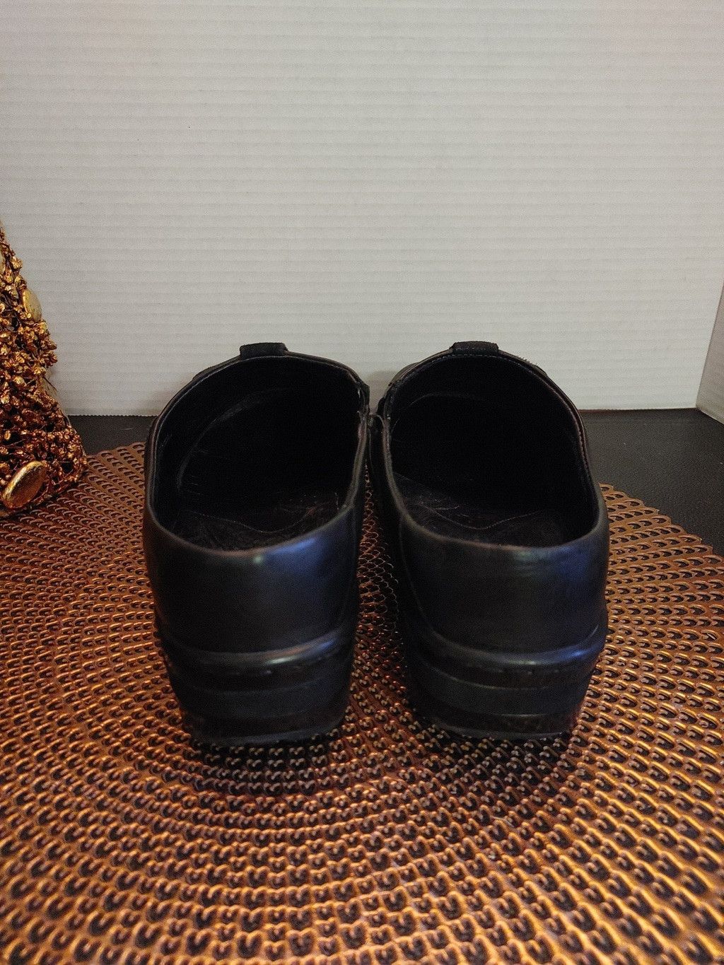 Born Born Slip Ons Size 9 Size US 9.5 / IT 39.5 - 4 Thumbnail