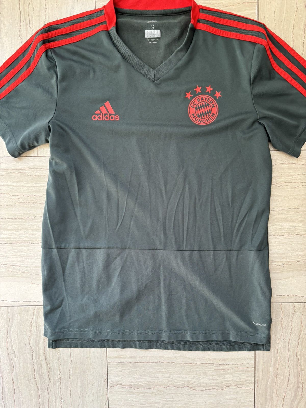 Adidas BAYERN MUNICH PRACTICE JERSEY Size US S / EU 44-46 / 1 - 1 Thumbnail