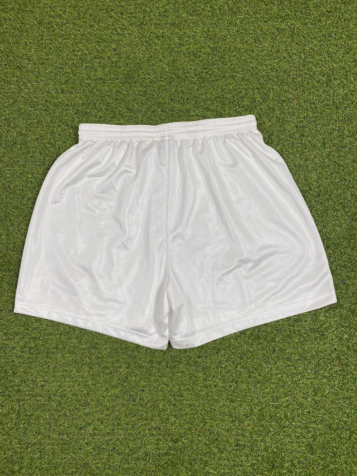 Nike Vintage 90s Nike shorts small swoosh streetwear size XL Size US 36 / EU 52 - 3 Thumbnail