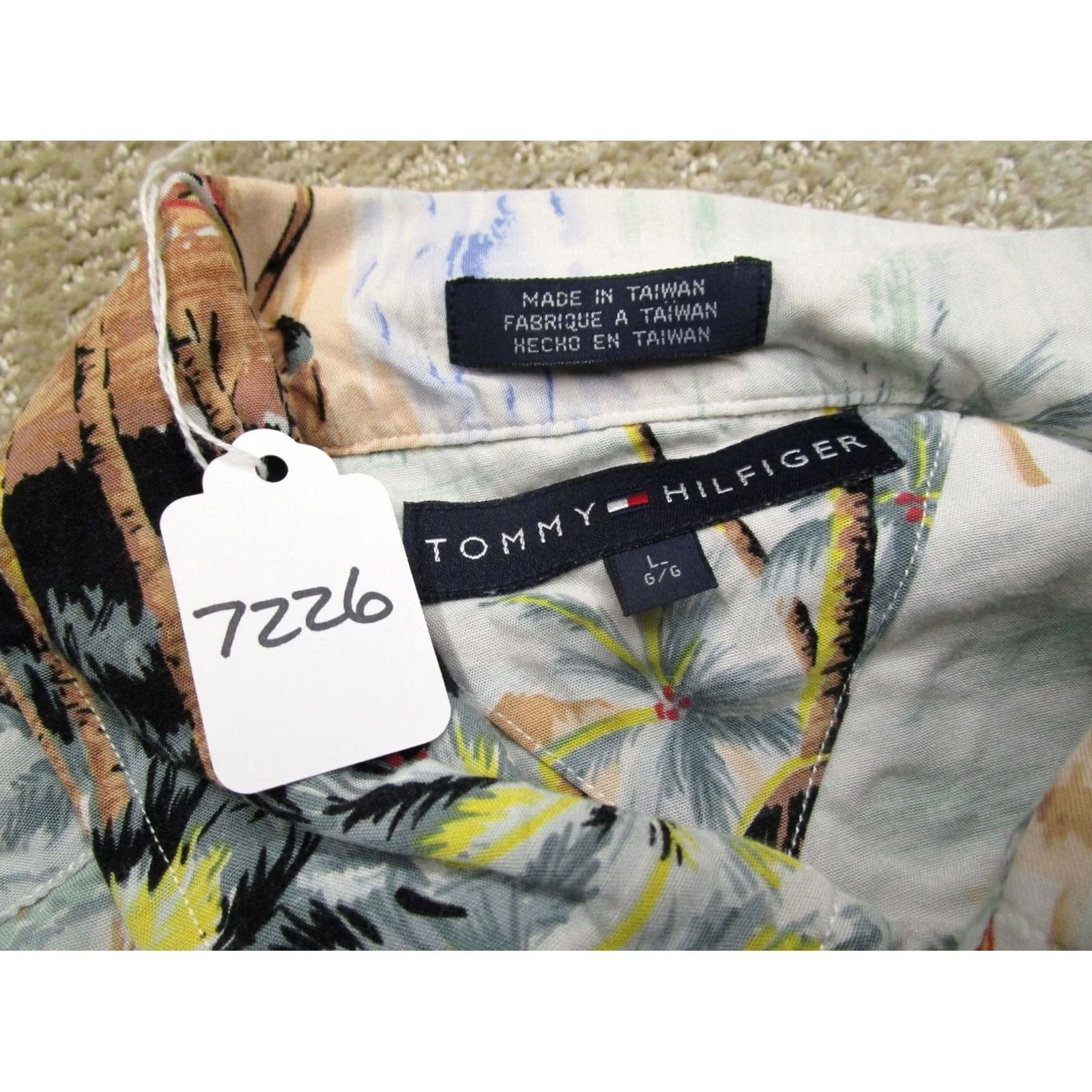 Tommy Hilfiger Tommy Hilfiger Shirt Mens Large White Hawaiian Honolulu Island Aloha Geometric 90s Retro Beach Button-Up Shirt Size US L / EU 52-54 / 3 - 8 Thumbnail