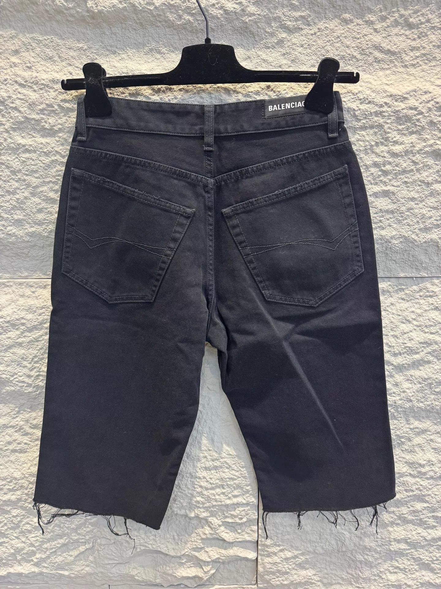 Balenciaga Balenciaga Unisex Denim Loose Raw Hem Black Short Size US 29 - 4 Thumbnail