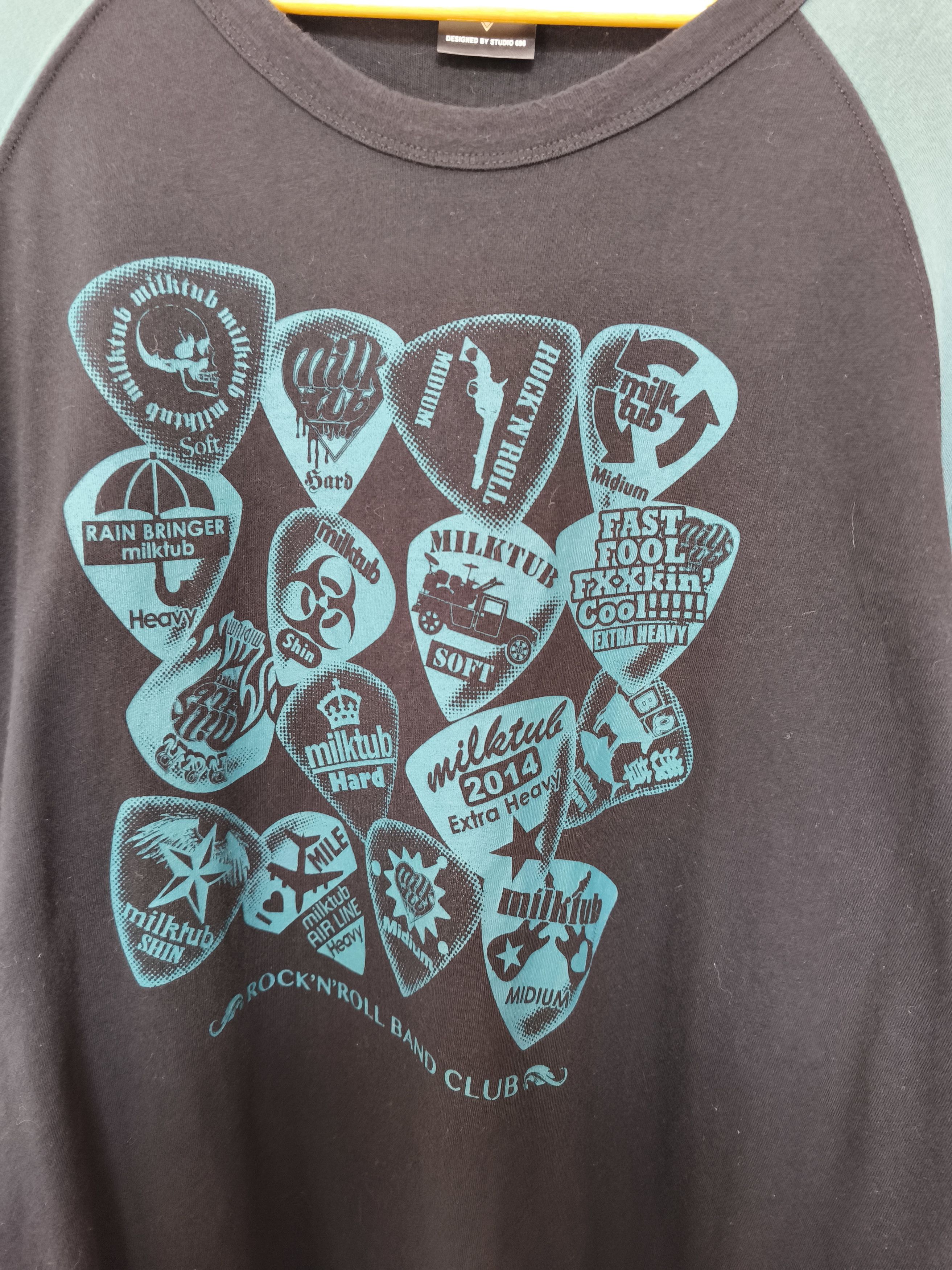Band Tees Studio 696 Milktub t shirt long sleeve Size US XL / EU 56 / 4 - 2 Thumbnail