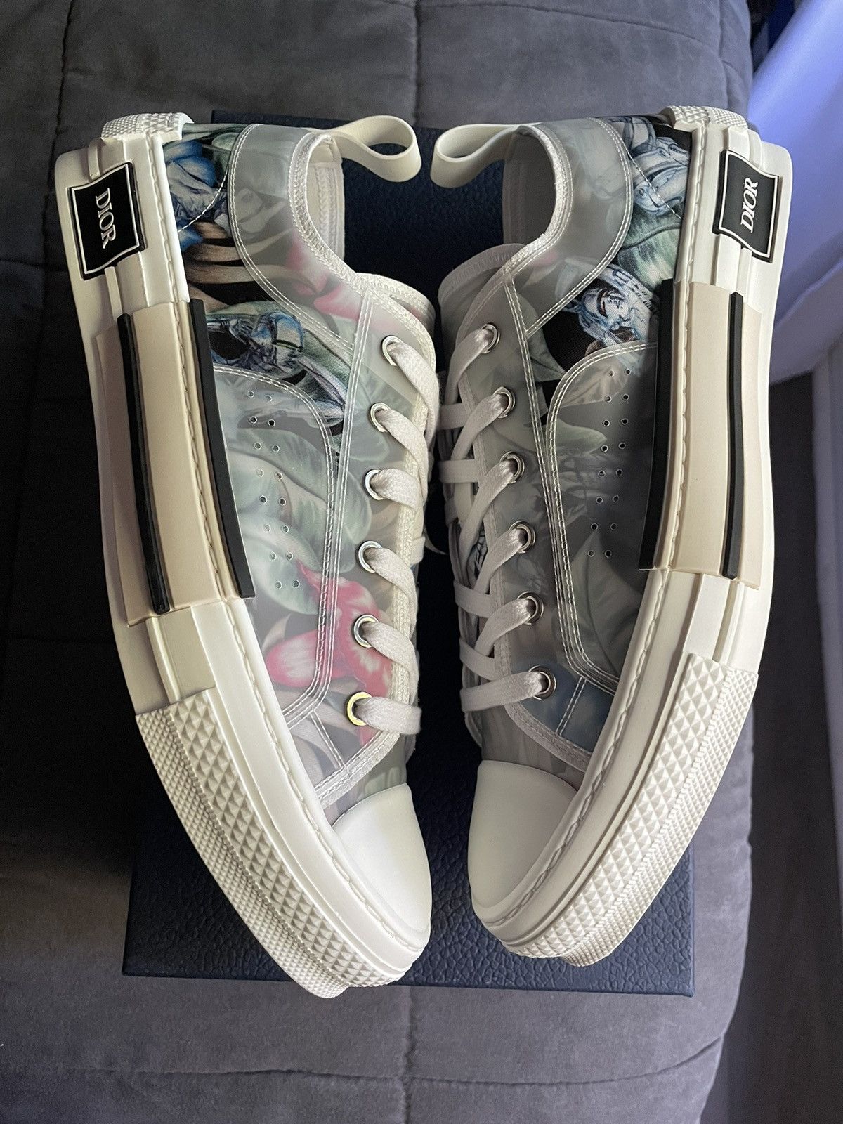 image of Club Sorayama x Dior B23 Sorayama Robot Floral Sneaker in White, Men's (Size 10)