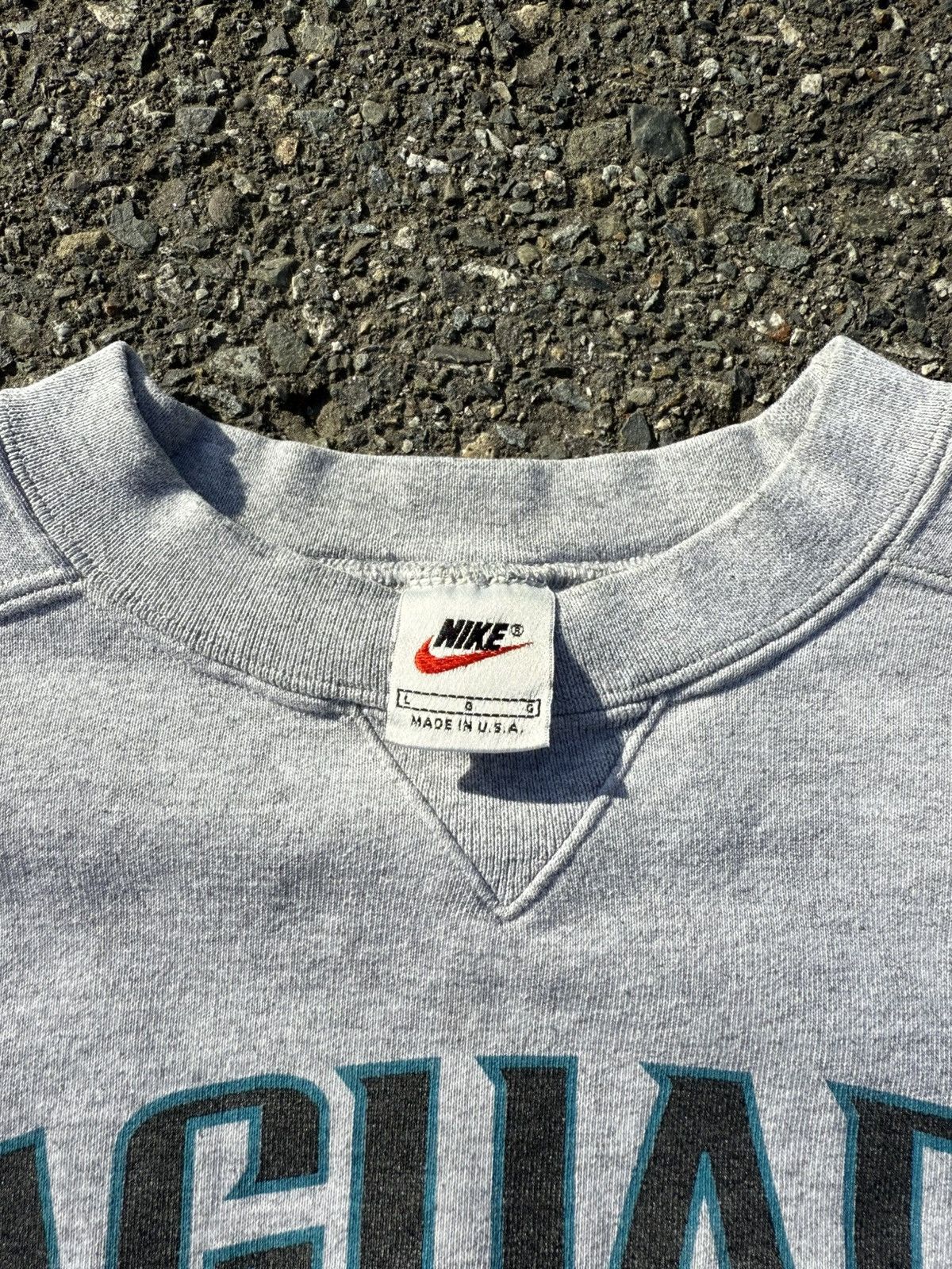 Nike Vintage Nike x NFL x Jaguars Crewneck Size US L / EU 52-54 / 3 - 5 Thumbnail