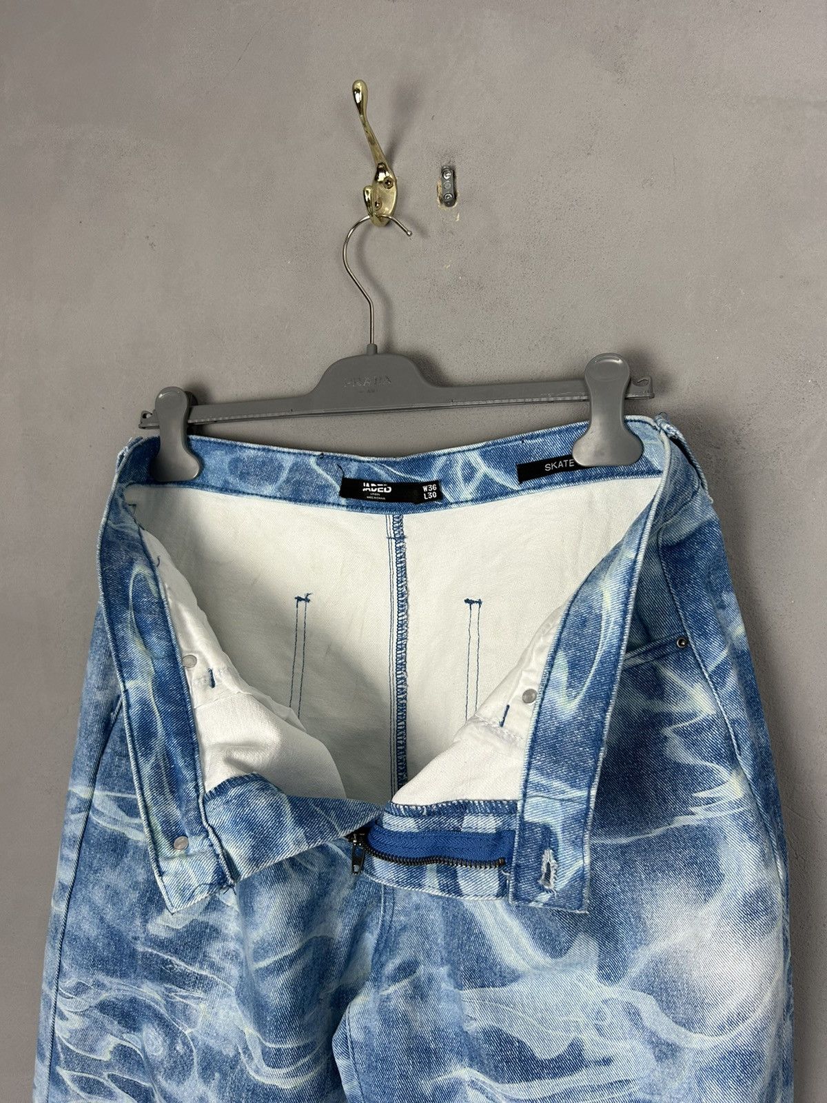 Jaded London Jaded London Water Print W36 L30 Baggy Skate Fit Denim Pants Size US 36 / EU 52 - 6 Thumbnail