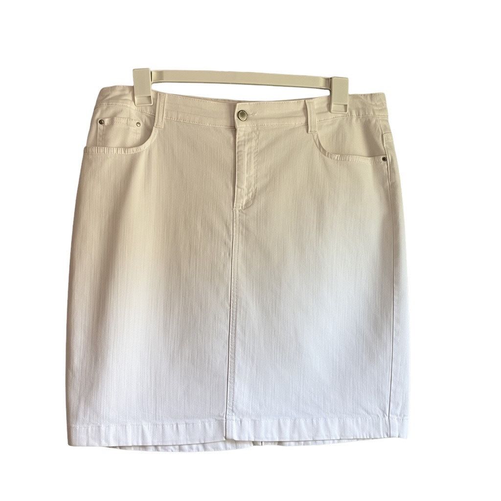 Charter Club Charter Club knee length white denim skirt 5 pocket design Size 36" / US 14 / IT 50 - 4 Thumbnail