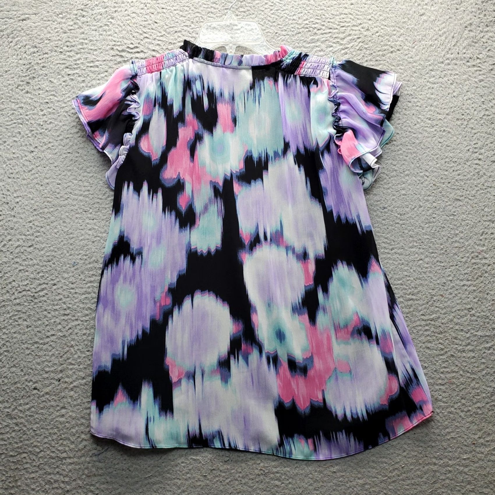 Calvin Klein Calvin Klein Blouse Womens M Multicolor Tie Dye Flutter Sleeve Ruffle Tie Neck V-Neck 100% Polyester Casual Party/Cocktail Size M / US 6-8 / IT 42-44 - 2 Thumbnail