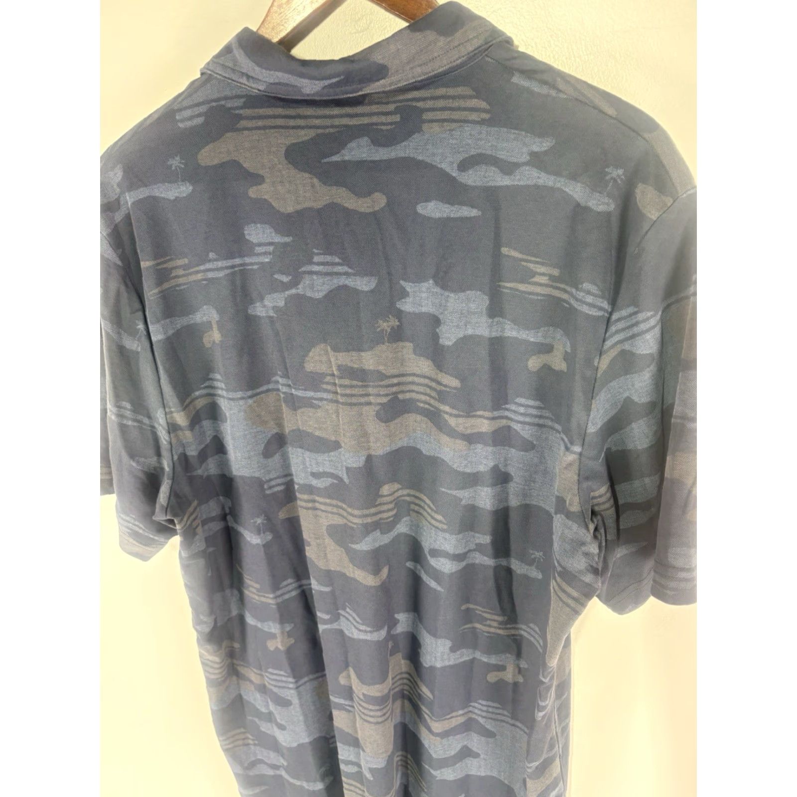TravisMathew Travis Mathew’s Blue/Multi Pima Cotton 1/4 Button Polo Men’s Size XL Size US XL / EU 56 / 4 - 7 Thumbnail