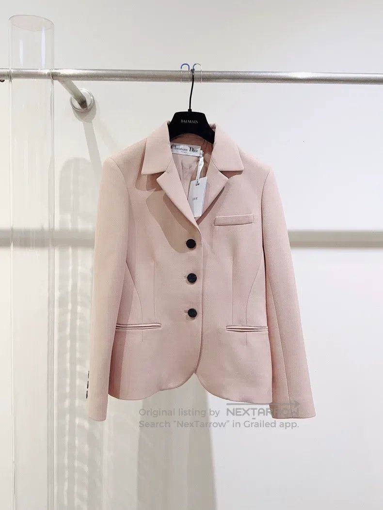 Dior Dior Rose pink suit Size XS / US 0-2 / IT 36-38 - 1 Thumbnail