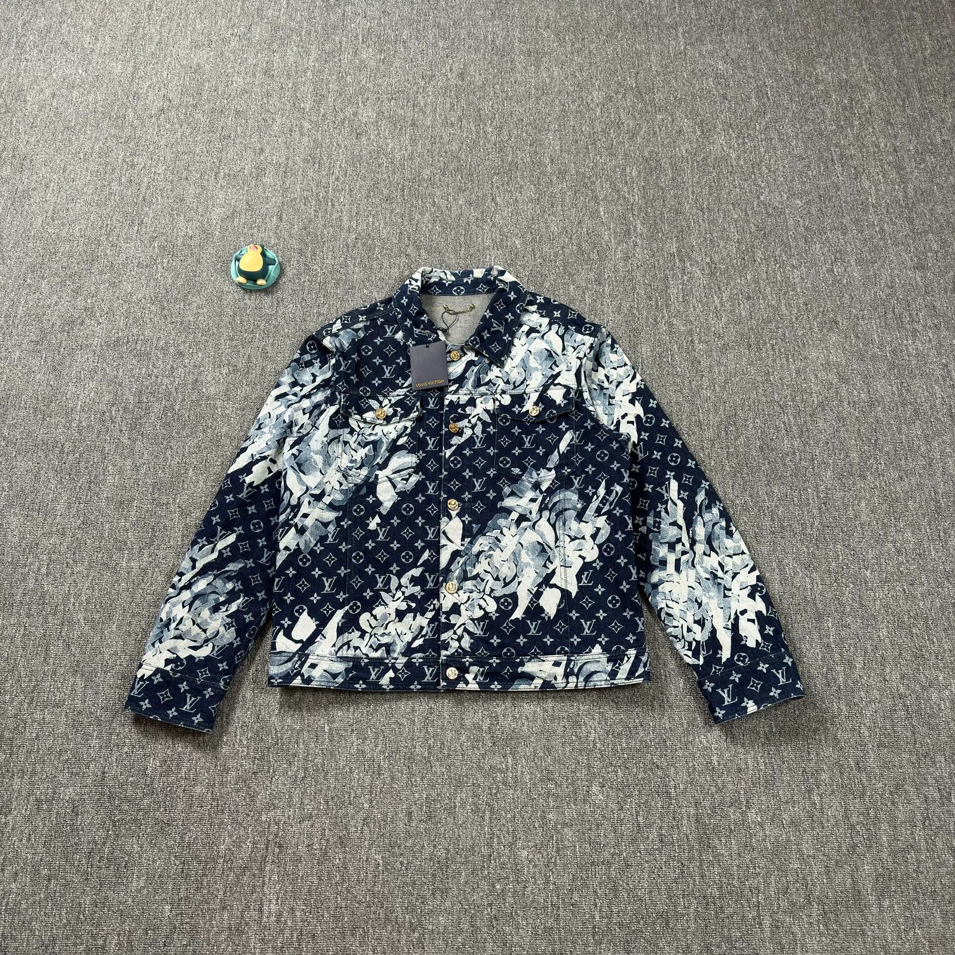 Louis Vuitton Louis Vuitton Monogram Seaweed Denim Jacket 52 Size US L / EU 52-54 / 3 - 1 Thumbnail