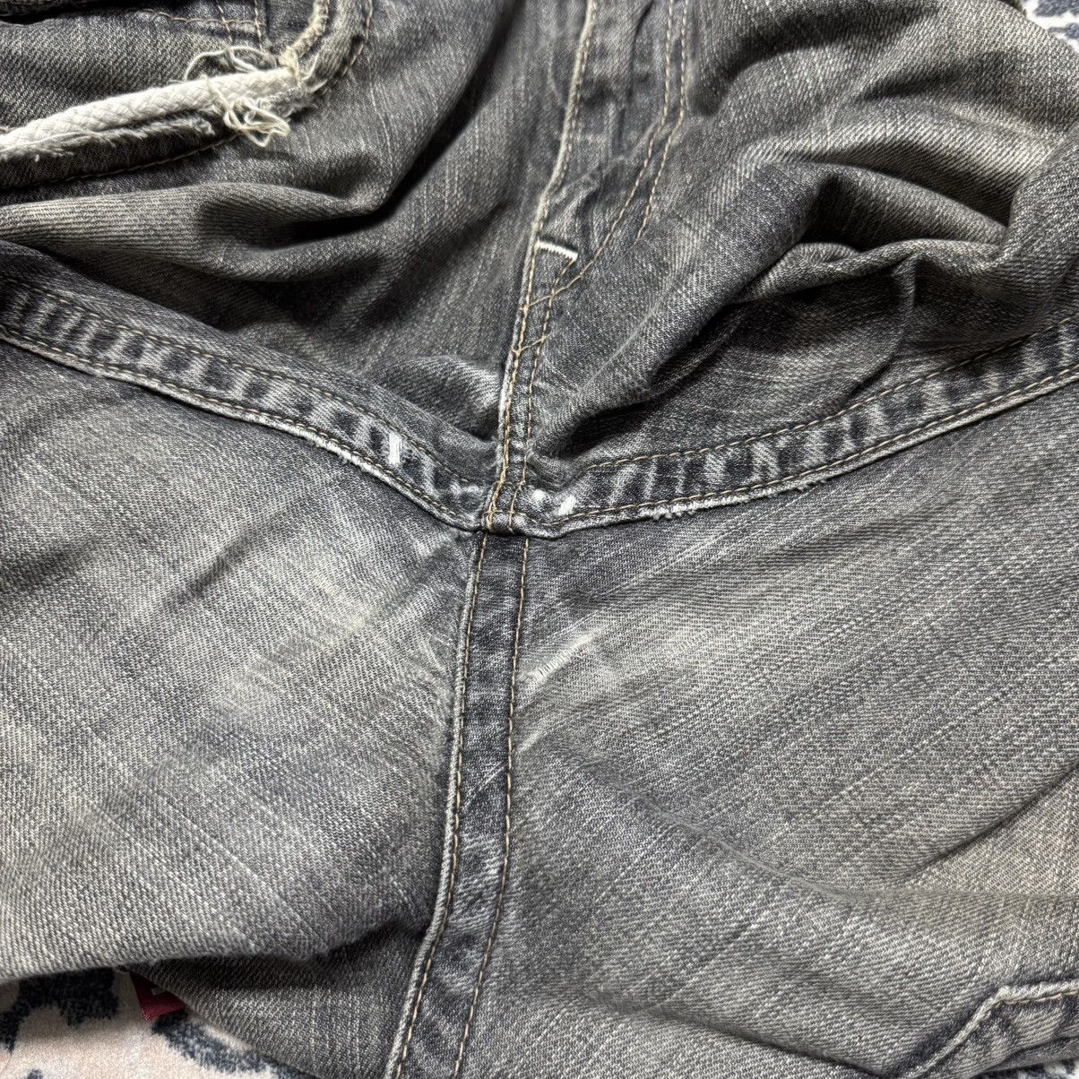 Levi's Vintage Levis 502 Big Pocket Distressed Jeans Size US 34 / EU 50 - 22 Thumbnail
