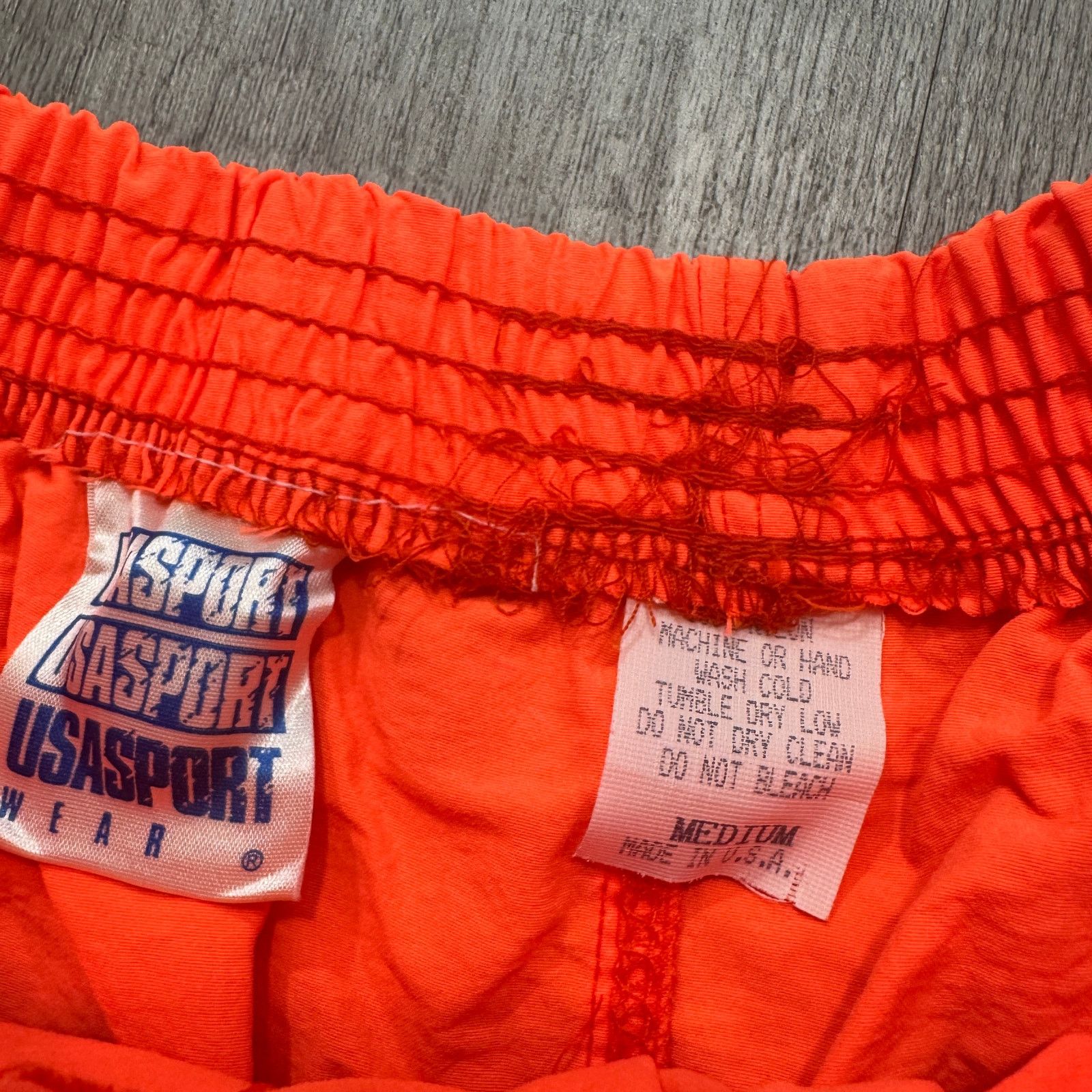 Vintage NEW Vintage USA Sport Surf Shorts Mens Medium Orange 80s Size US 26 / EU 42 - 5 Thumbnail