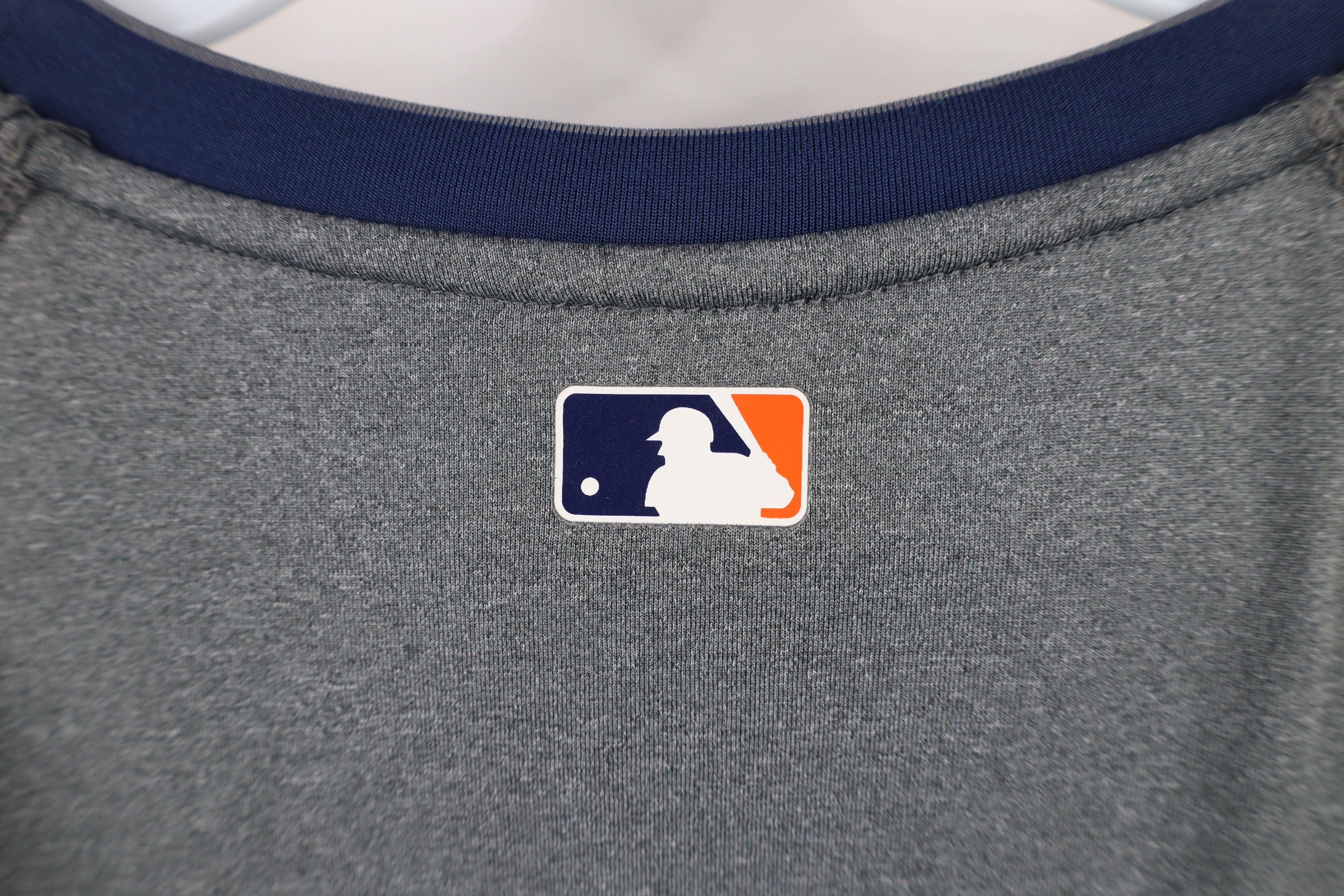 Nike × Vintage Nike Pro Detroit Tigers Baseball Old English D T-Shirt Gray Size US XL / EU 56 / 4 - 10 Thumbnail