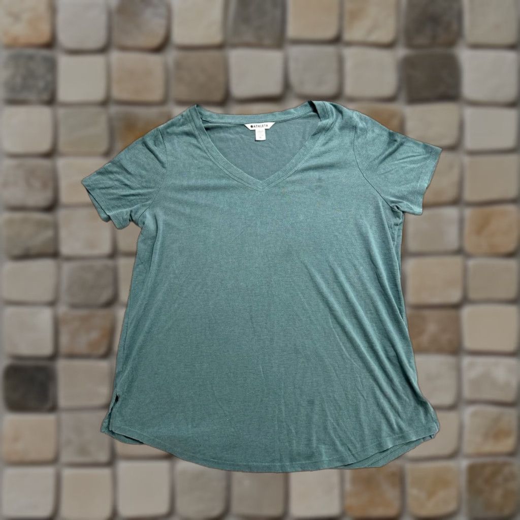 Athleta Athleta Shirt Womens XL Blue Linen Blend V Neck Relaxed Fit T-Shirt Casual Short Sleeve Size XL / US 12-14 / IT 48-50 - 1 Thumbnail