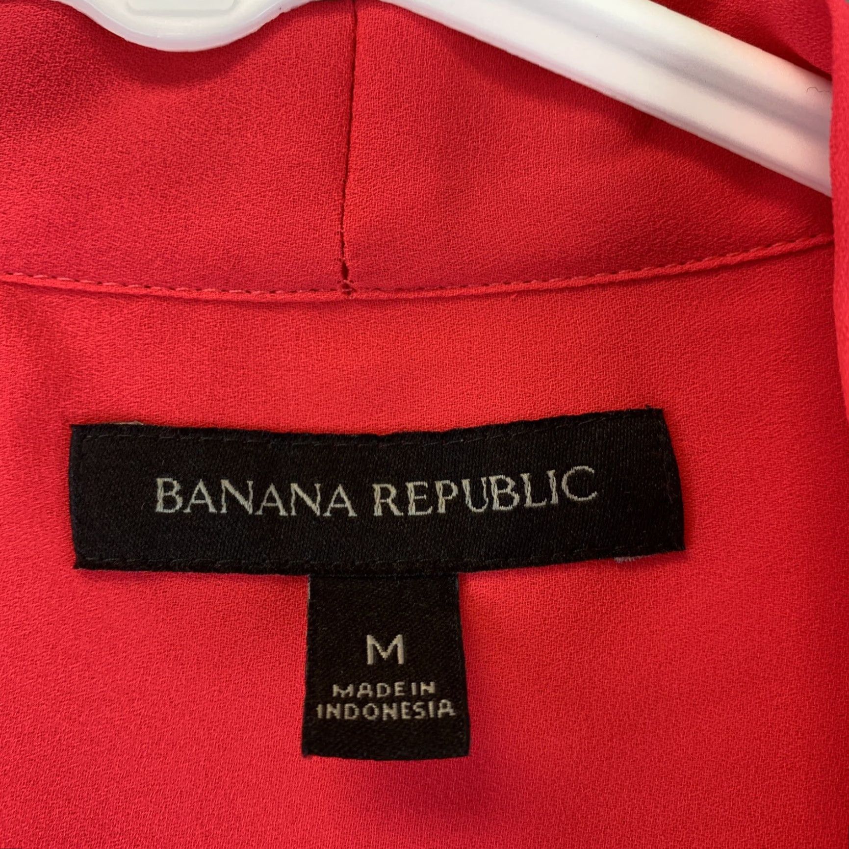 Banana Republic Banana Republic Women's Magenta Tunic Blouse Long Sleeve M V neck /64-14 Size M / US 6-8 / IT 42-44 - 4 Thumbnail