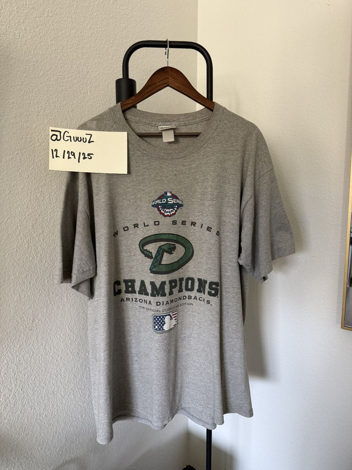 Lee Diamond backs 2001 Champions T shirt Size US XL / EU 56 / 4 - 1 Thumbnail