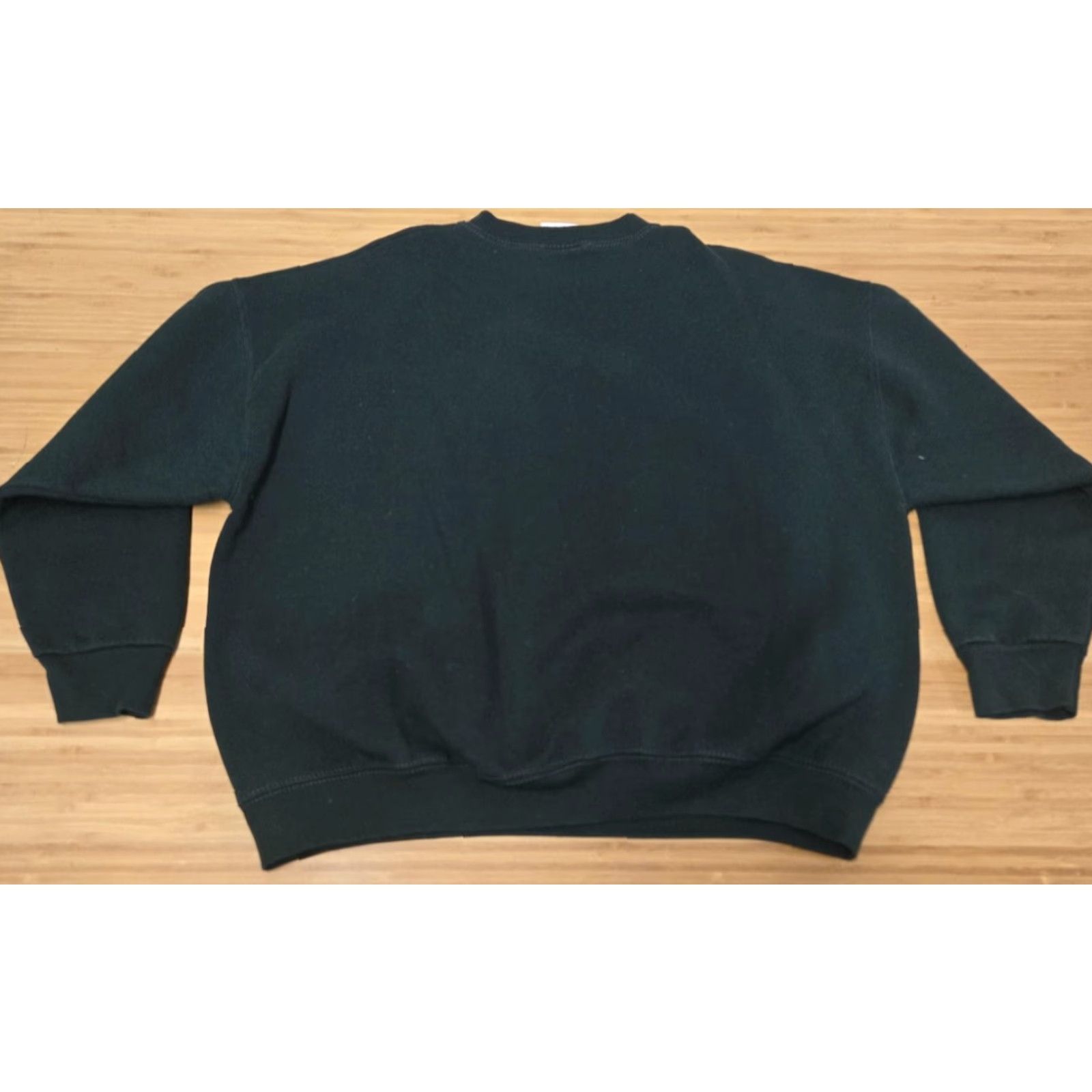 Disney VINTAGE Mickey & Co Sweatshirt Mens Large Green Embroidered Mickey Mouse 90s Size US L / EU 52-54 / 3 - 7 Thumbnail