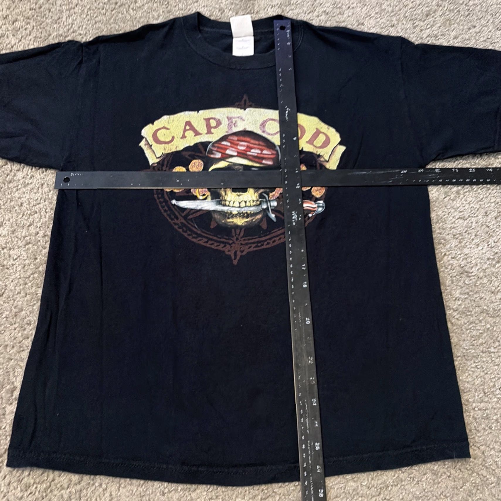 Gildan VINTAGE 90s Cuffy’s Cape Cod Pirate Jolly Roger Black Large T-Shirt Mens L Size US L / EU 52-54 / 3 - 5 Thumbnail