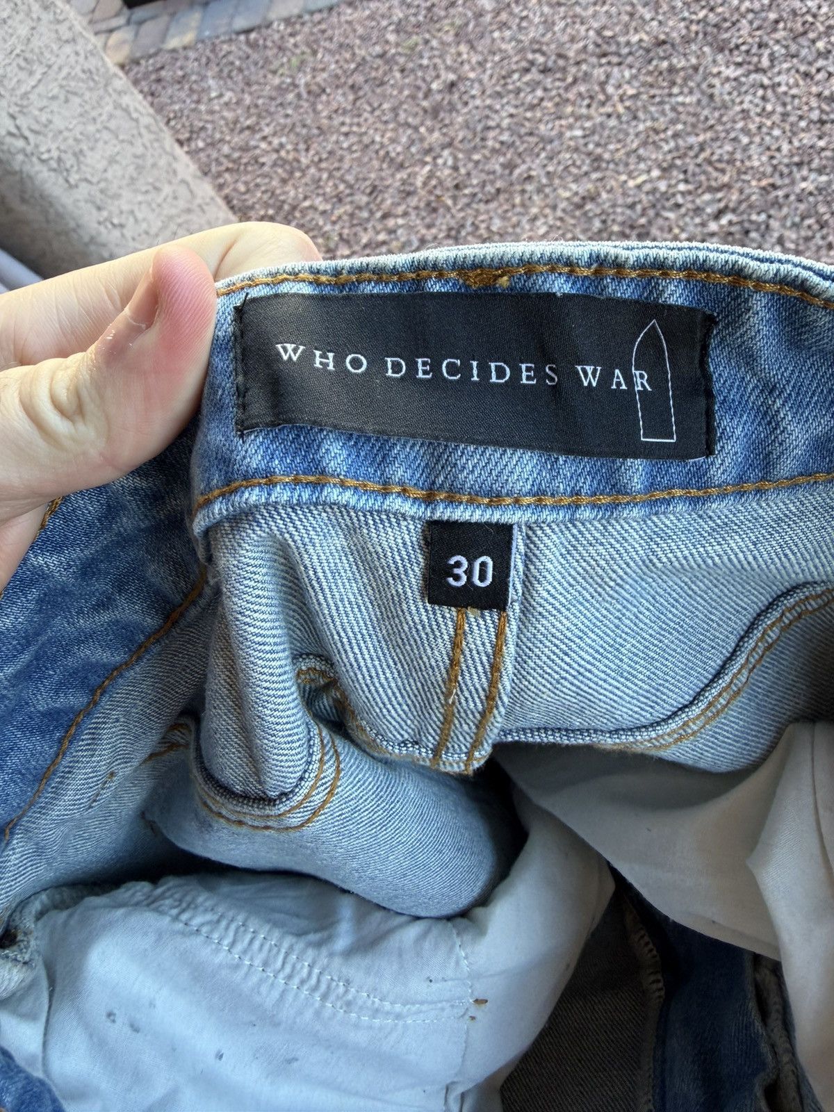 Who Decides War Who Decides War Patched Arch Blowout Denim Shorts Size 30 Size US 30 / EU 46 - 11 Thumbnail