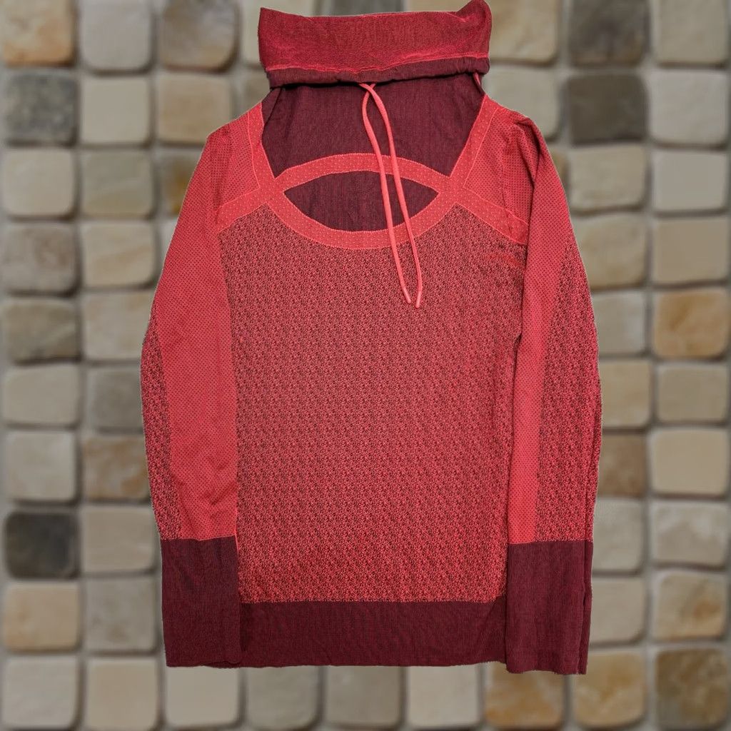Under Armour Under armour Top Womens L Red Threadborne Heatgear Cowl High Neck Running Size L / US 10 / IT 46 - 1 Thumbnail