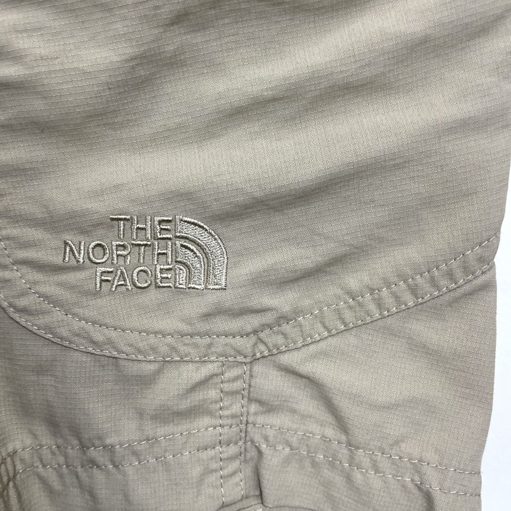 The North Face The North Face 36 Nylon Cargo Shorts Tan Outdoor Hiking Fishing Camping Men's Regular 10in Inseam Zip Pockets Breathable Solid Beige Size US 36 / EU 52 - 6 Thumbnail