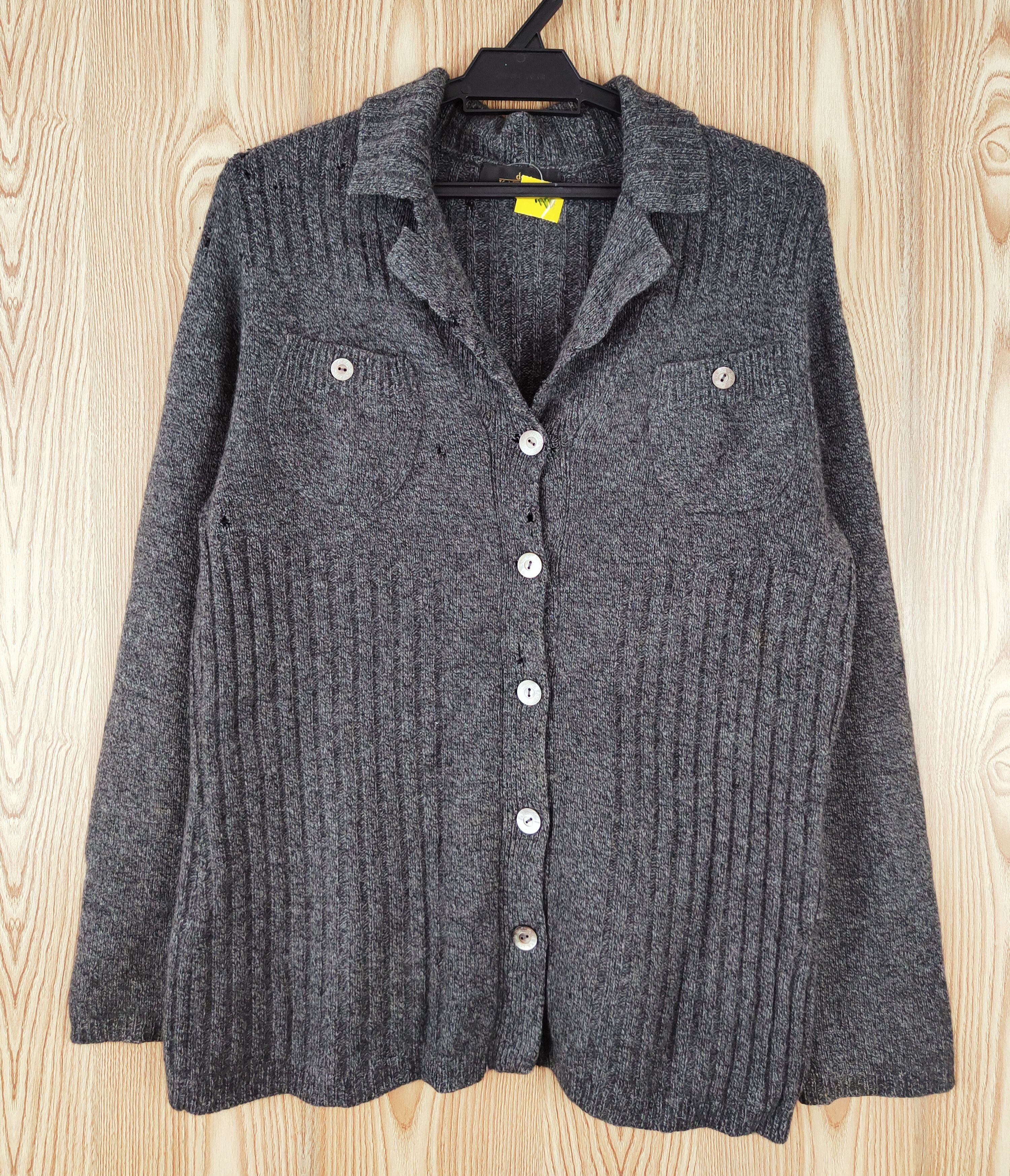 De Kazuko Black ripped Knitwear Cardigan #W045