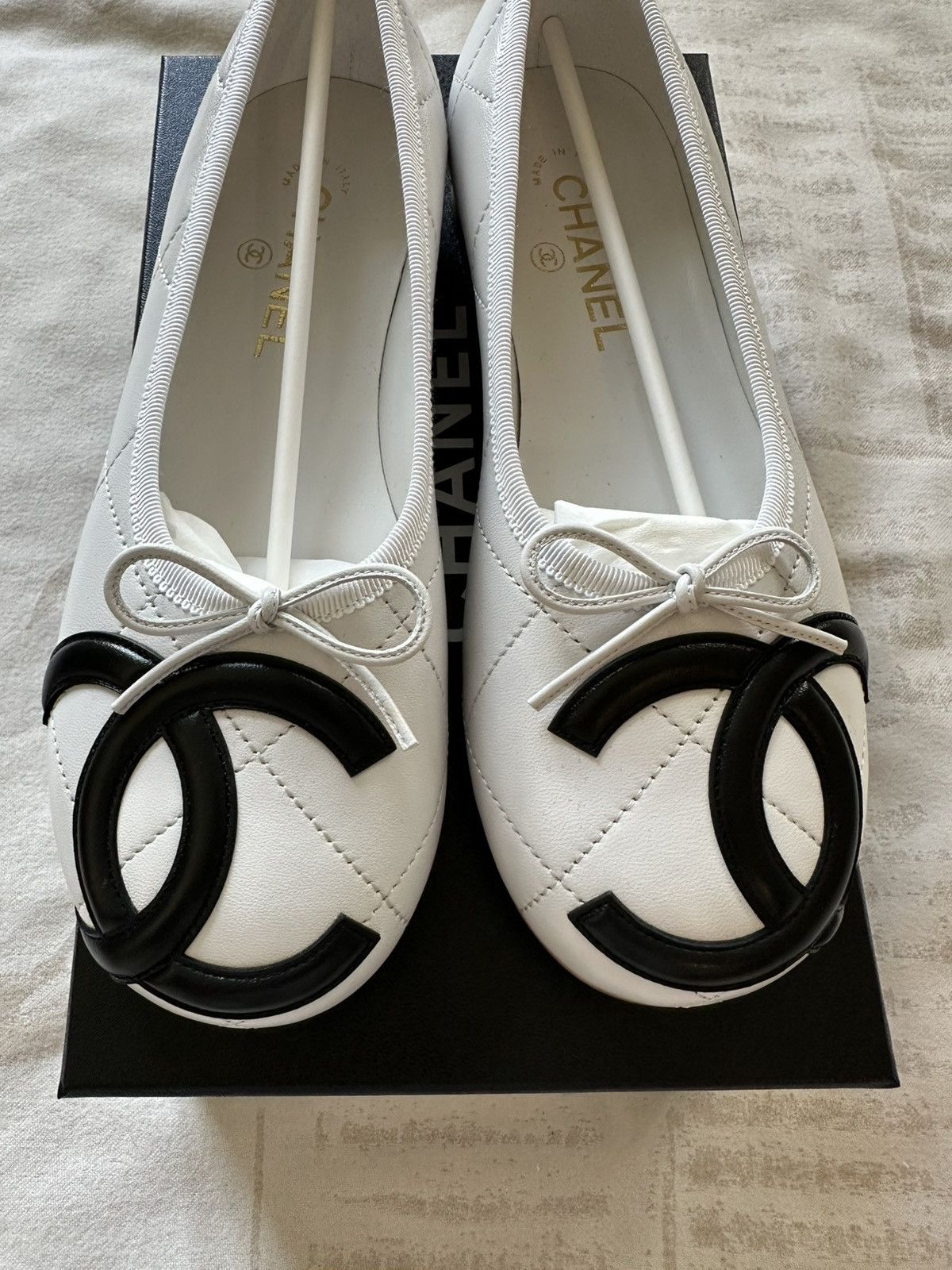 Chanel Chanel 2026M coco beach Cambon flats White color size 38 Size US 8 / IT 38 - 5 Thumbnail