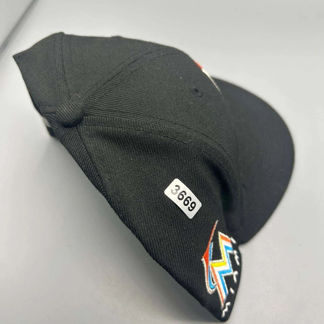 New Era Miami Marlins Hat Men M-L Black Gray Snap Back Cap Wool Size ONE SIZE - 9 Thumbnail