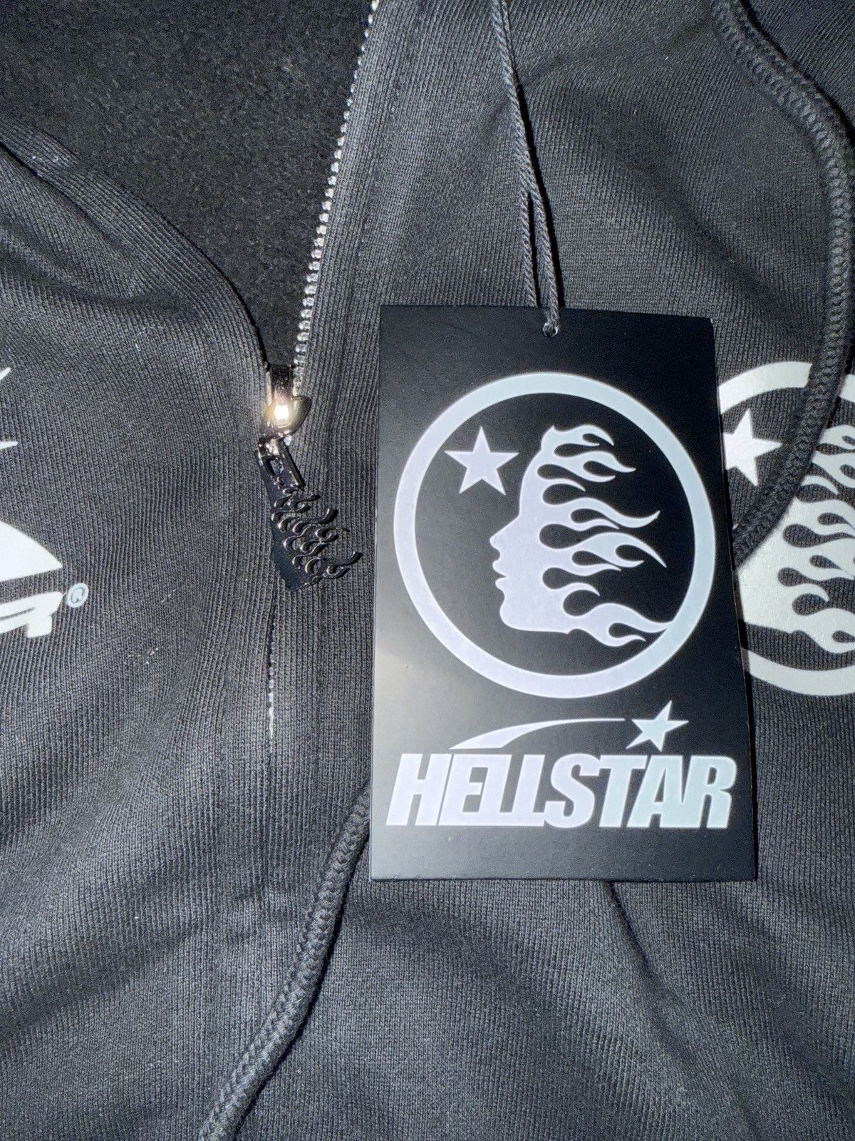 HELLSTAR Extremely rare ($500+ market) Hellstar Zip up (Black -XS) Size US XS / EU 42 / 0 - 4 Thumbnail